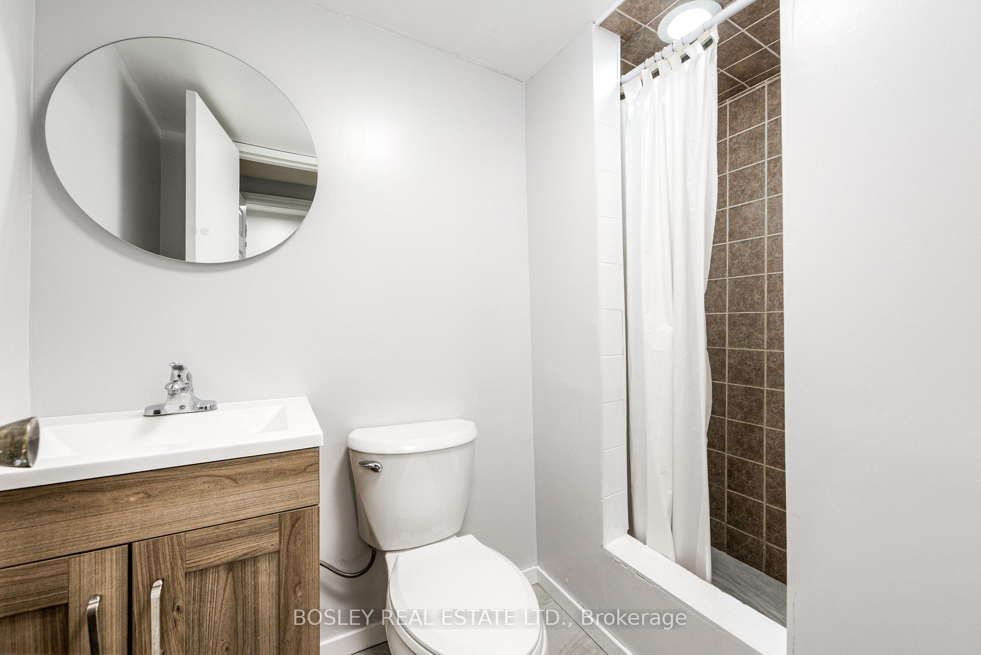 Photo 51 of 46 Austen Lane, Barrie, Letitia Heights — HOMEH