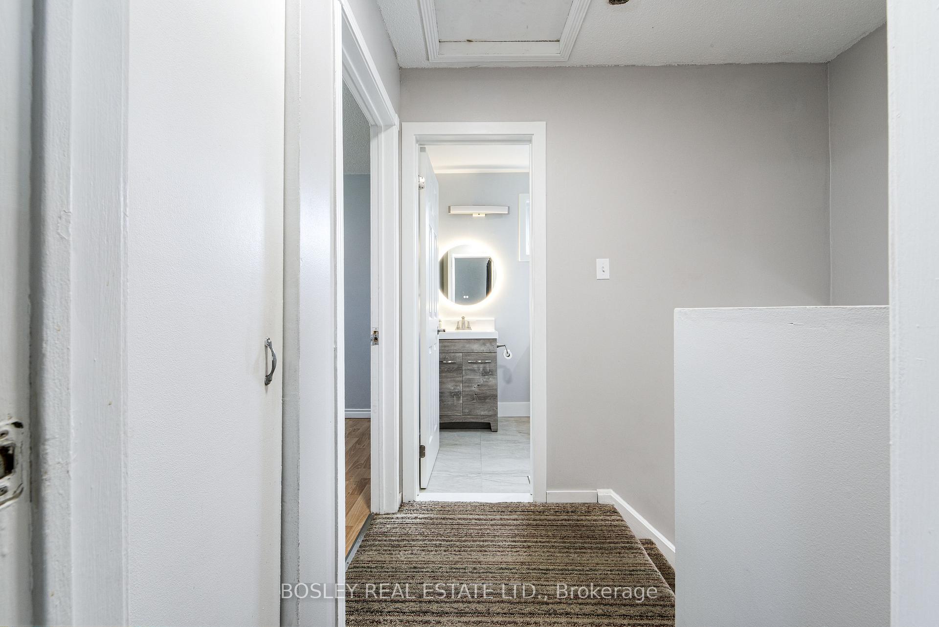 Photo 26 of 46 Austen Lane, Barrie, Letitia Heights — HOMEH