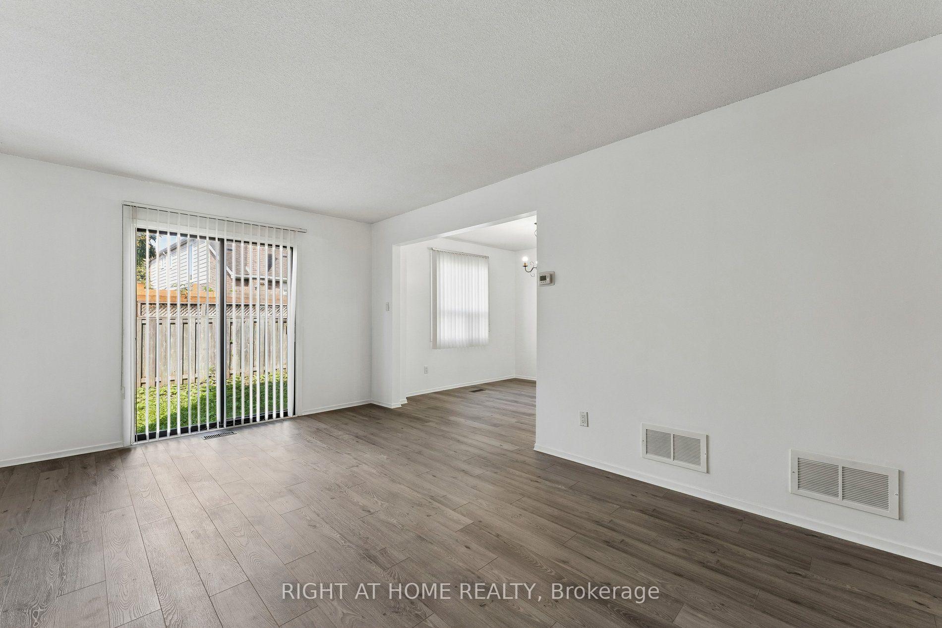 Photo 12 of 77 Morton Way, Brampton, Fletcher's West — HOMEH