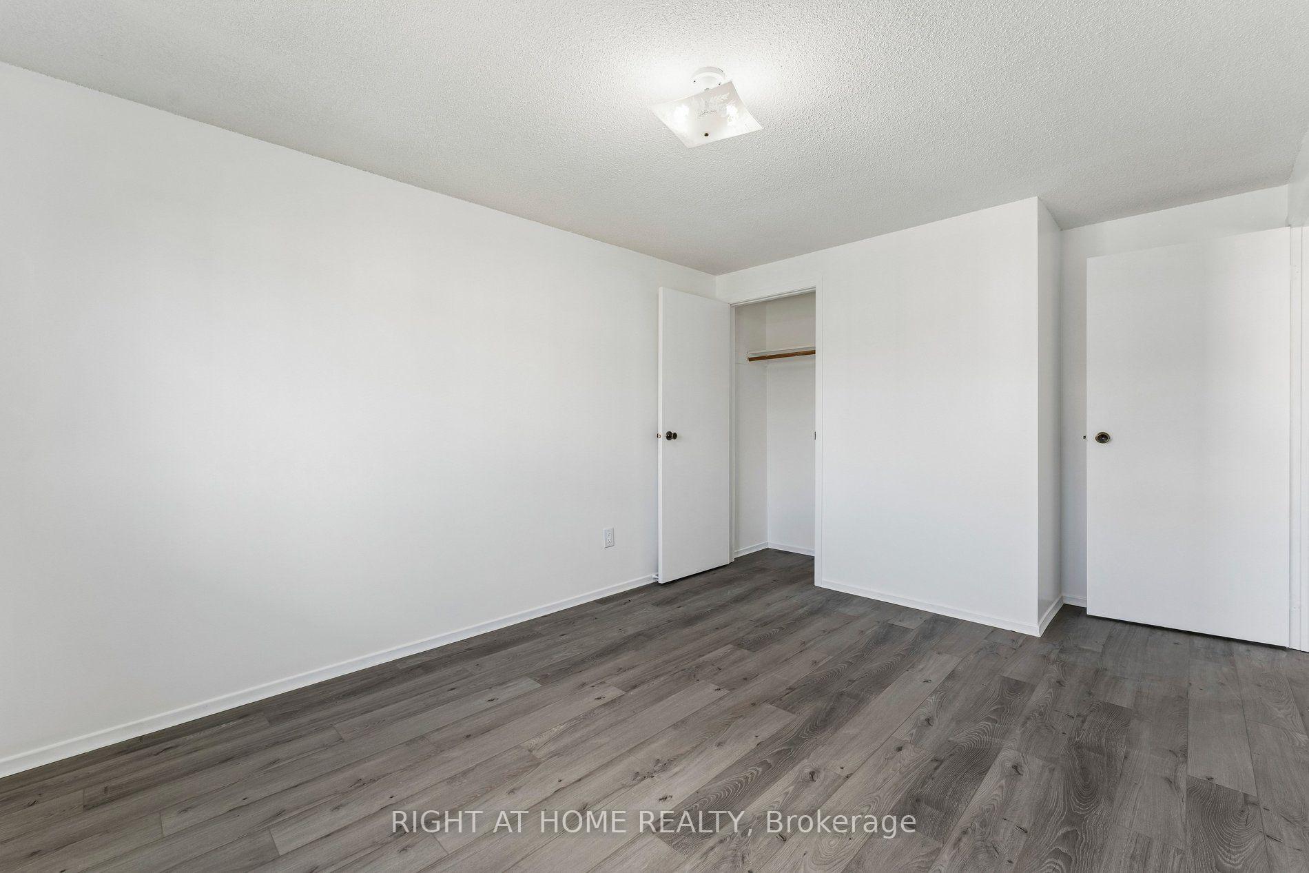 Photo 33 of 77 Morton Way, Brampton, Fletcher's West — HOMEH