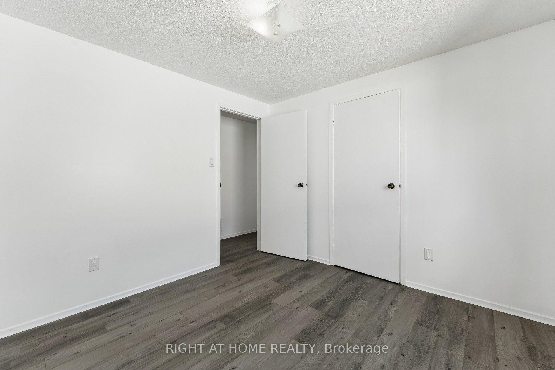 Photo 35 of 77 Morton Way, Brampton, Fletcher's West — HOMEH