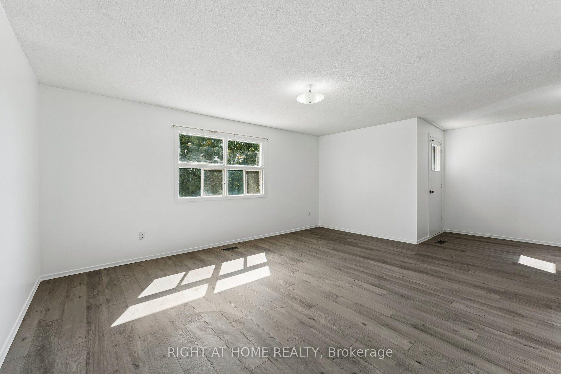 Photo 40 of 77 Morton Way, Brampton, Fletcher's West — HOMEH