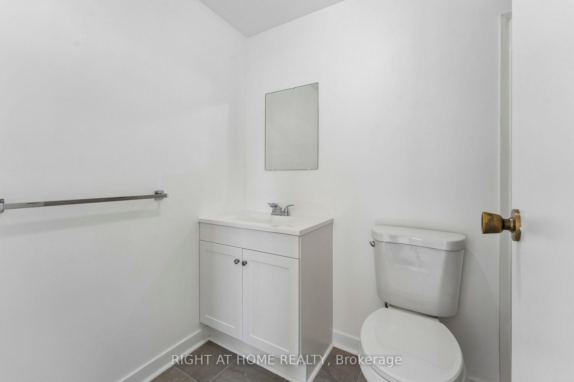 Photo 41 of 77 Morton Way, Brampton, Fletcher's West — HOMEH
