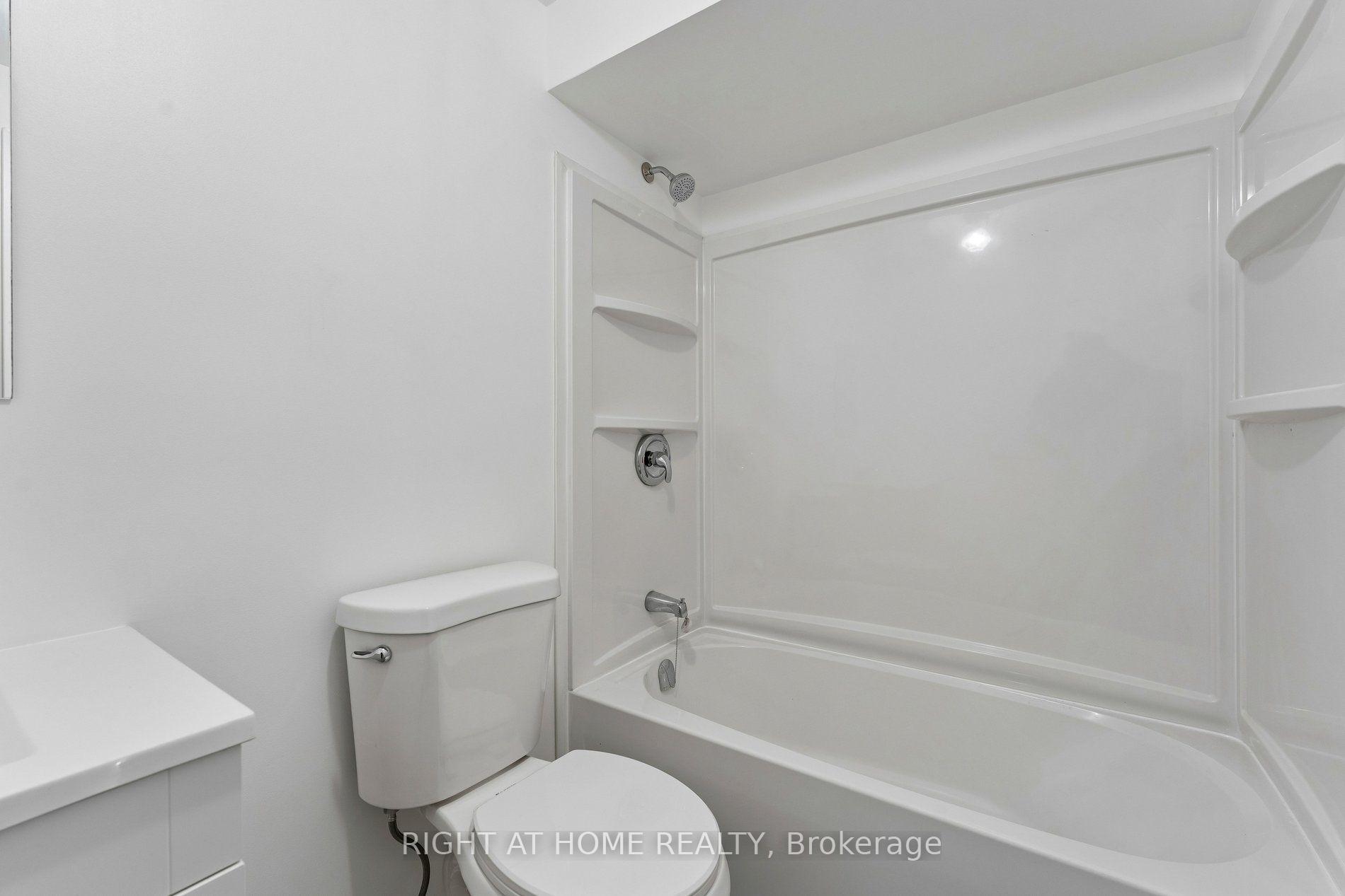 Photo 42 of 77 Morton Way, Brampton, Fletcher's West — HOMEH