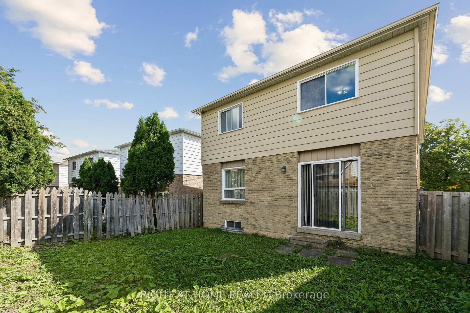Photo 45 of 77 Morton Way, Brampton, Fletcher's West — HOMEH