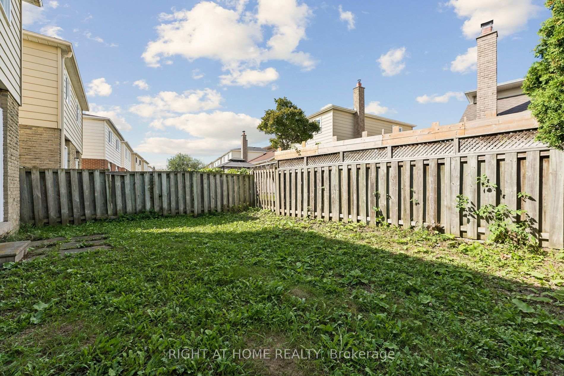 Photo 47 of 77 Morton Way, Brampton, Fletcher's West — HOMEH