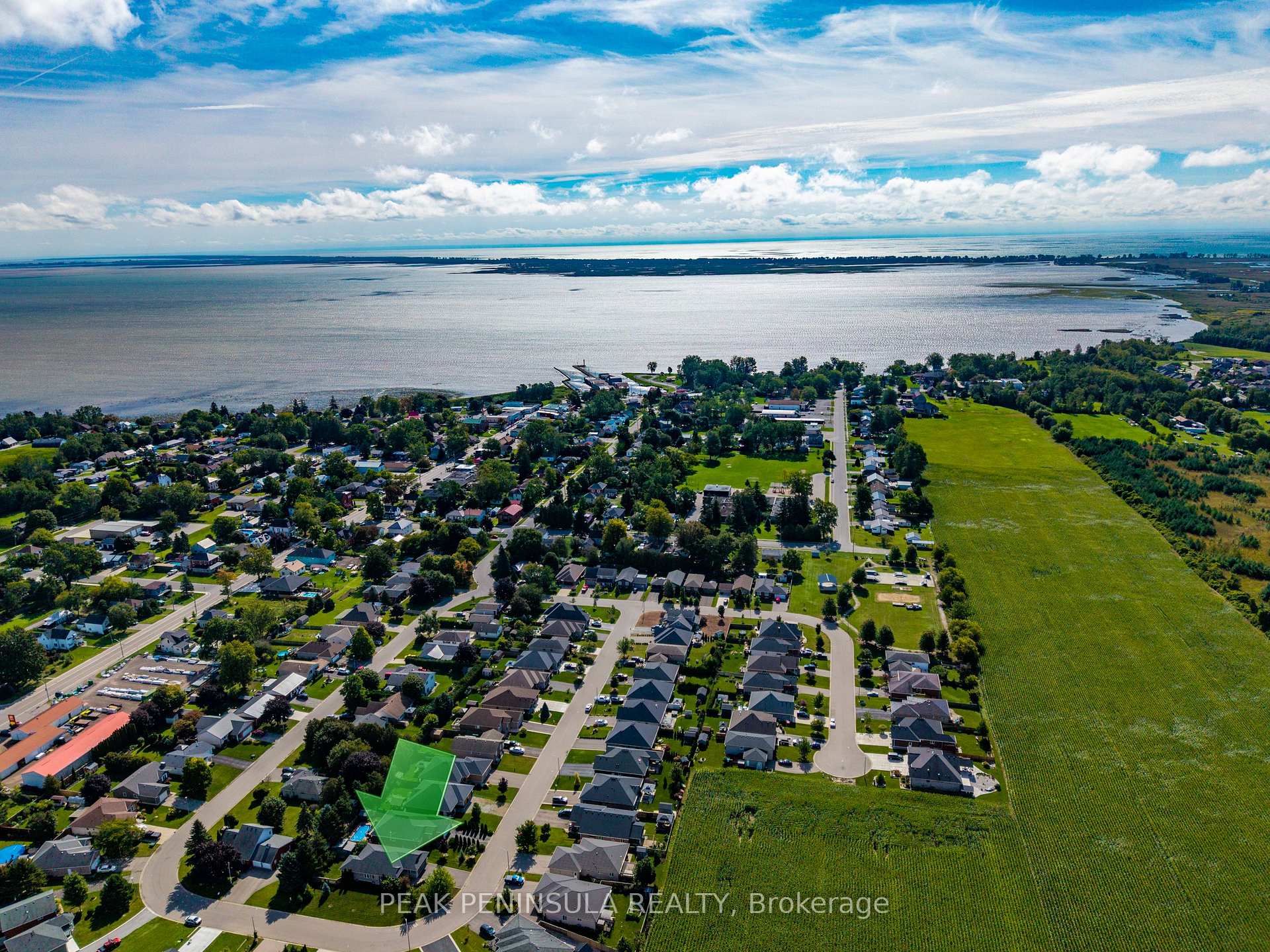 Photo 2 of 55 Backus Drive, Norfolk, Port Rowan — HOMEH