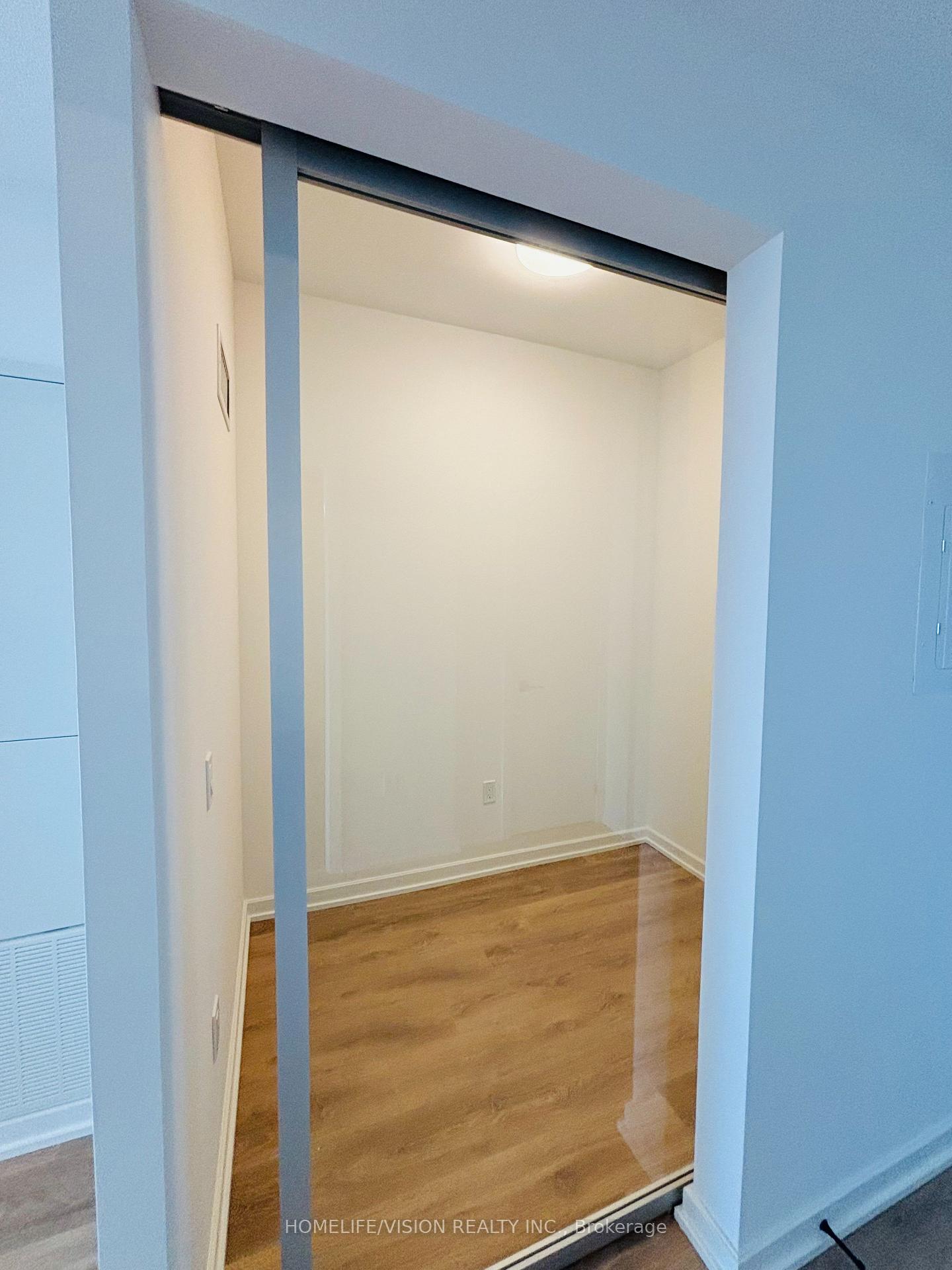 Photo 14 of Unit 1608, 10 Graphophone Grove, Toronto, Dovercourt-Wallace Emerson-Junction — HOMEH