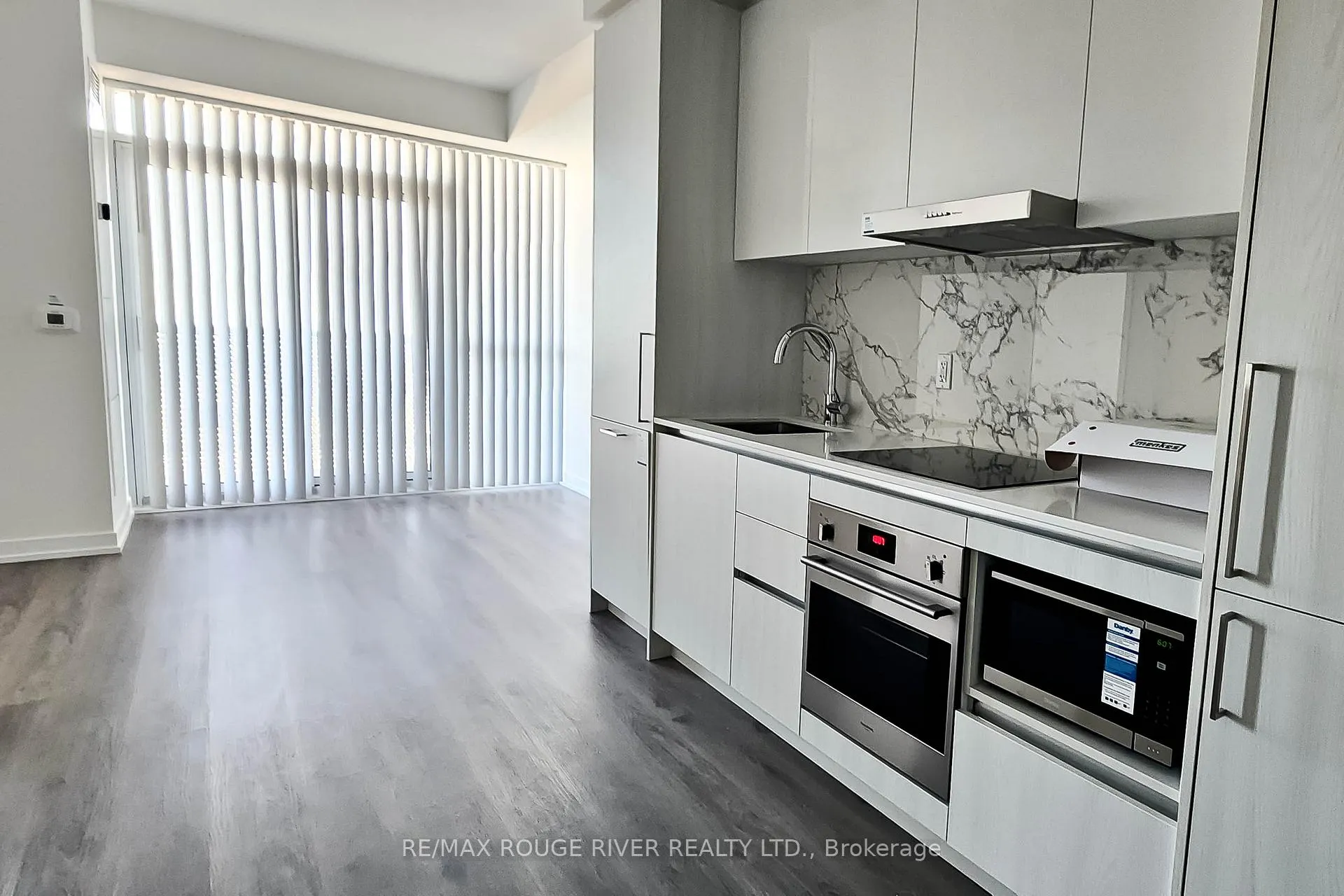 Photo 10 of Unit 4003, 225 Commerce Street, Vaughan, Vaughan Corporate Centre — HOMEH
