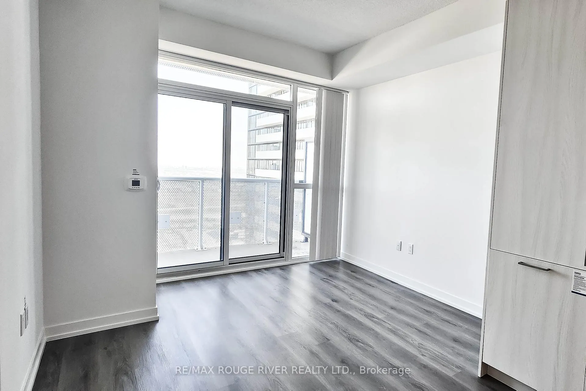 Photo 14 of Unit 4003, 225 Commerce Street, Vaughan, Vaughan Corporate Centre — HOMEH