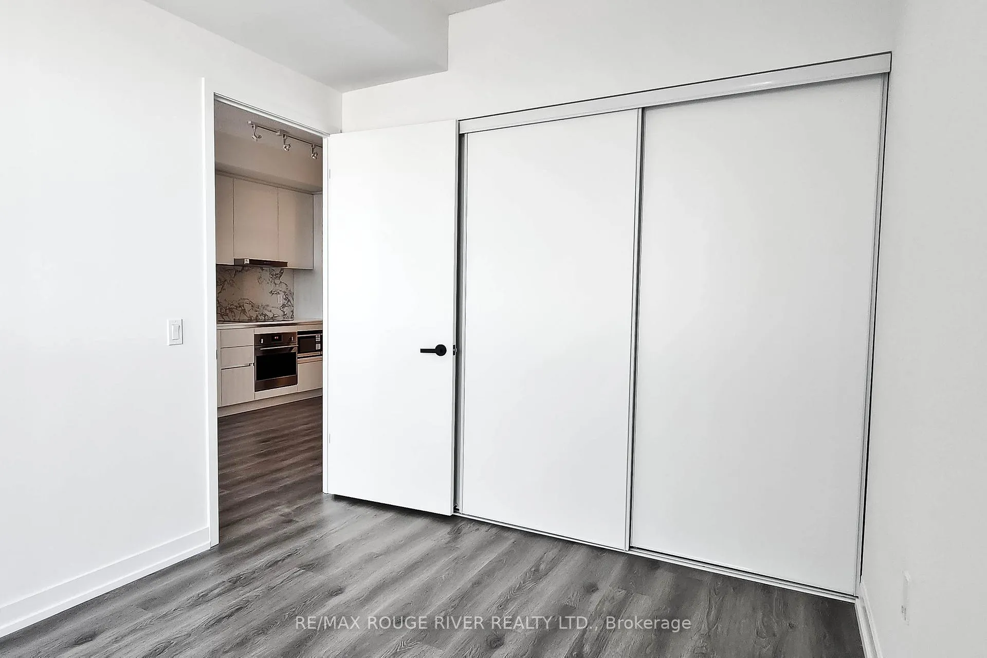 Photo 17 of Unit 4003, 225 Commerce Street, Vaughan, Vaughan Corporate Centre — HOMEH