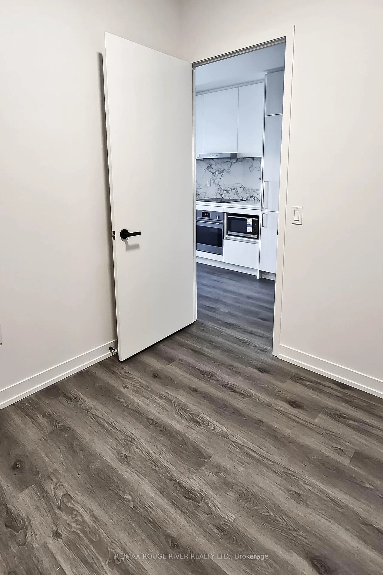 Photo 19 of Unit 4003, 225 Commerce Street, Vaughan, Vaughan Corporate Centre — HOMEH