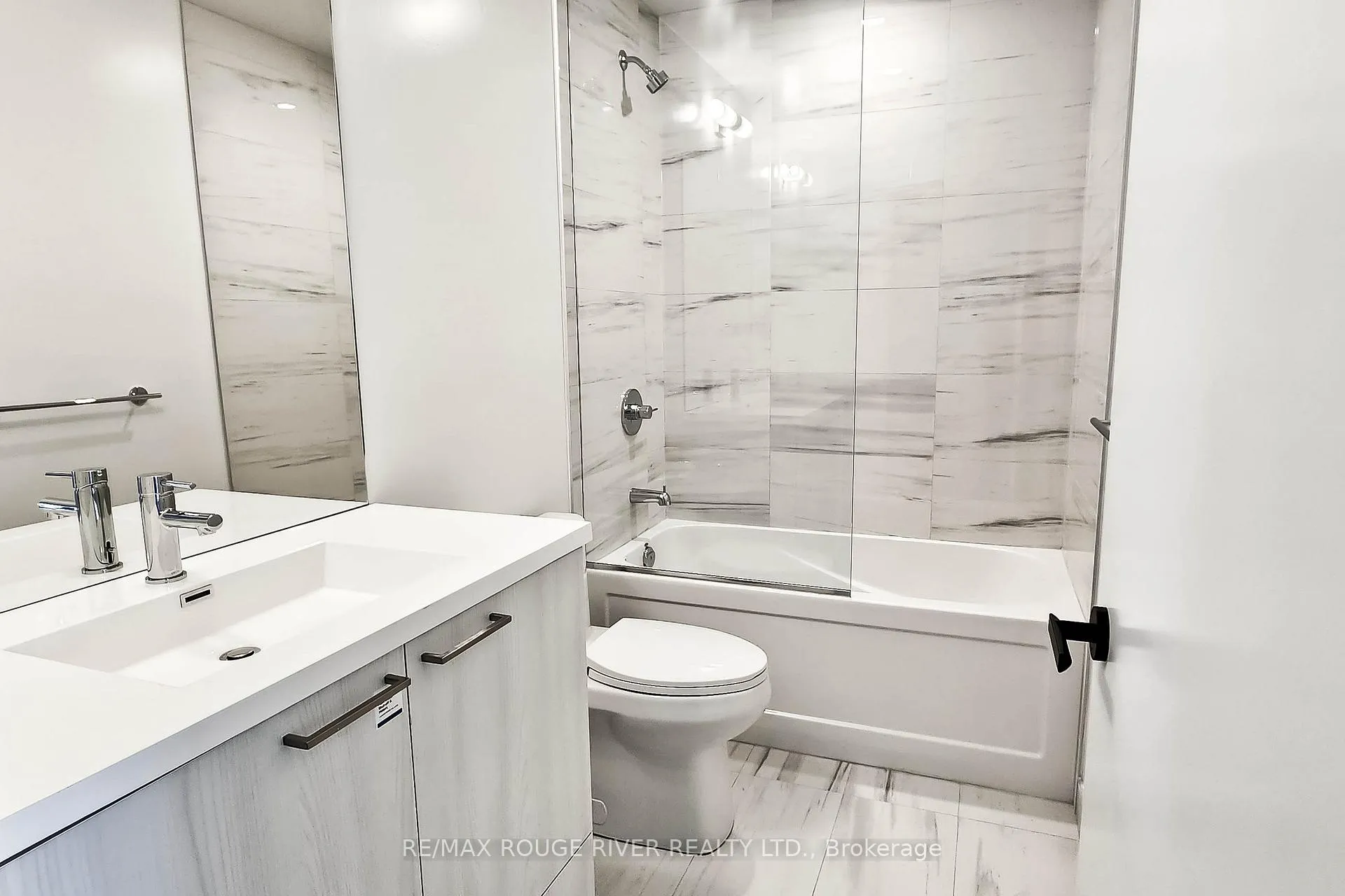 Photo 20 of Unit 4003, 225 Commerce Street, Vaughan, Vaughan Corporate Centre — HOMEH