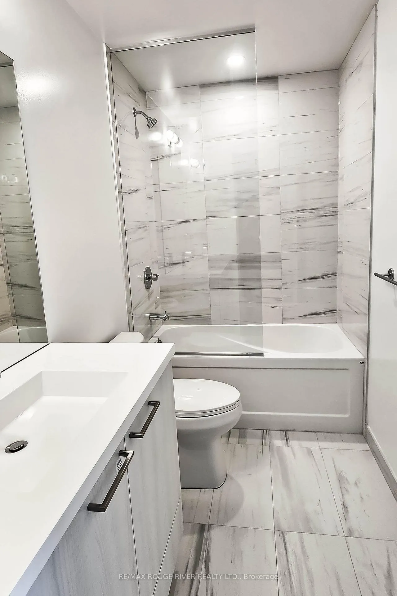 Photo 21 of Unit 4003, 225 Commerce Street, Vaughan, Vaughan Corporate Centre — HOMEH