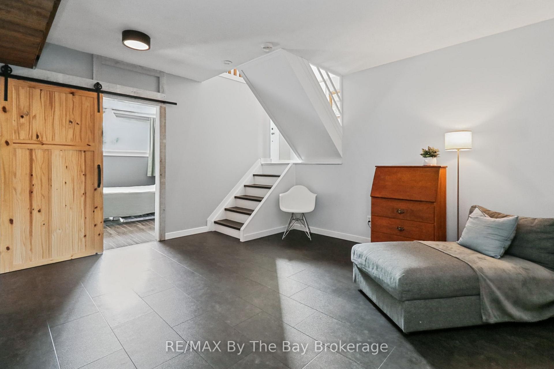 Photo 35 of 2 Red Oak Drive, Wasaga Beach — HOMEH