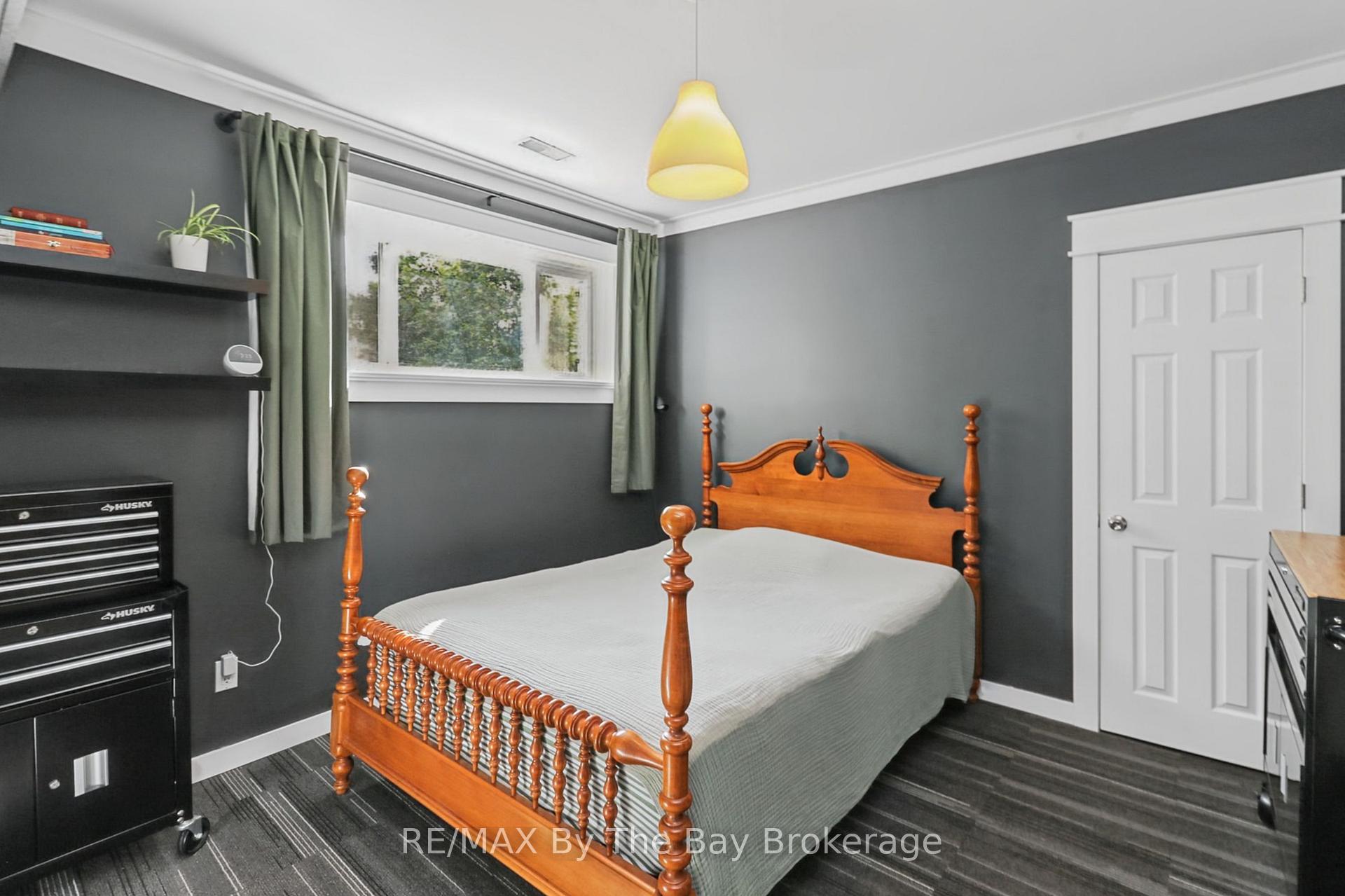 Photo 37 of 2 Red Oak Drive, Wasaga Beach — HOMEH