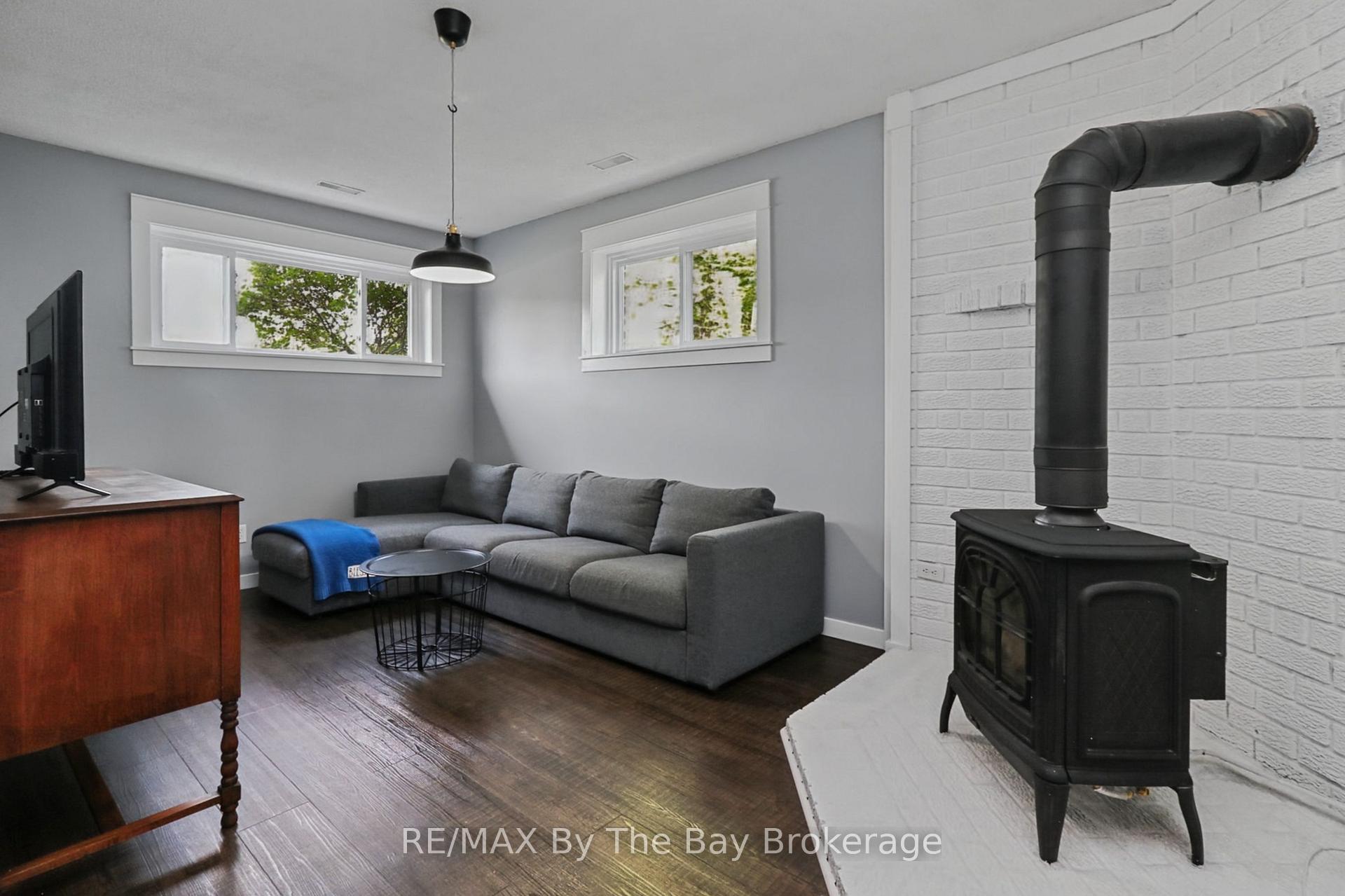Photo 42 of 2 Red Oak Drive, Wasaga Beach — HOMEH
