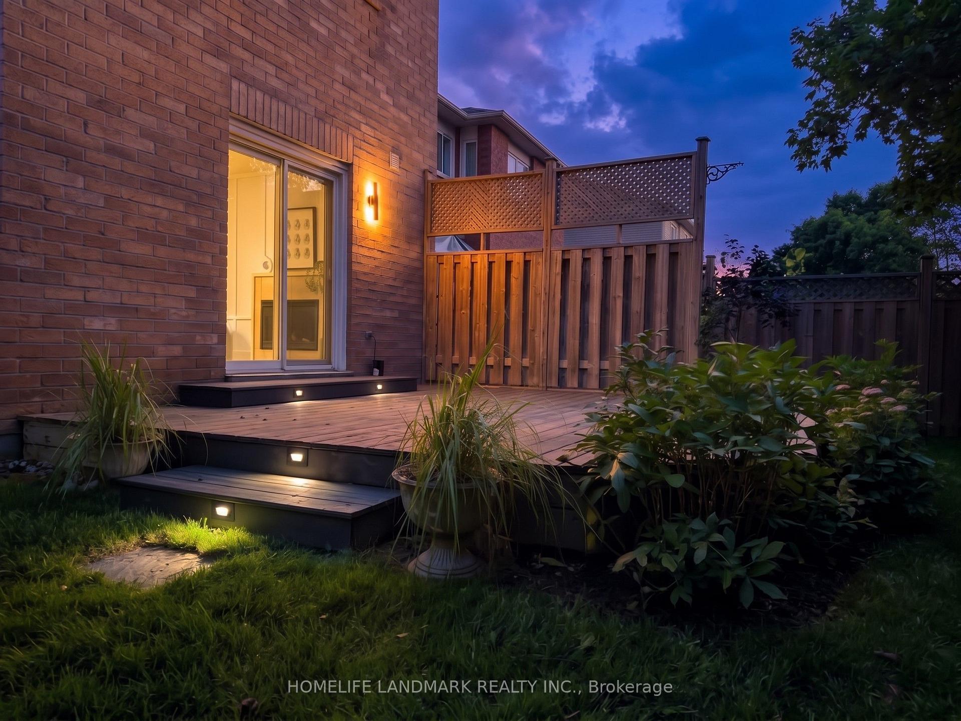 Photo 4 of 74 Dunsmore Crescent, Richmond Hill, Crosby — HOMEH