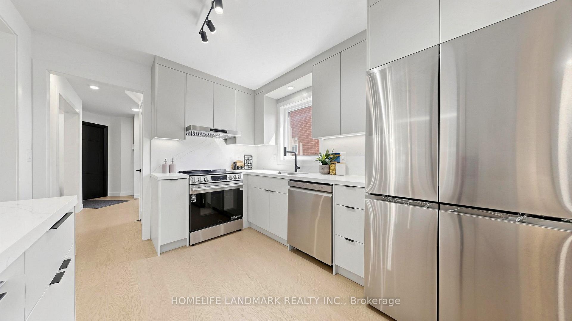 Photo 9 of 74 Dunsmore Crescent, Richmond Hill, Crosby — HOMEH