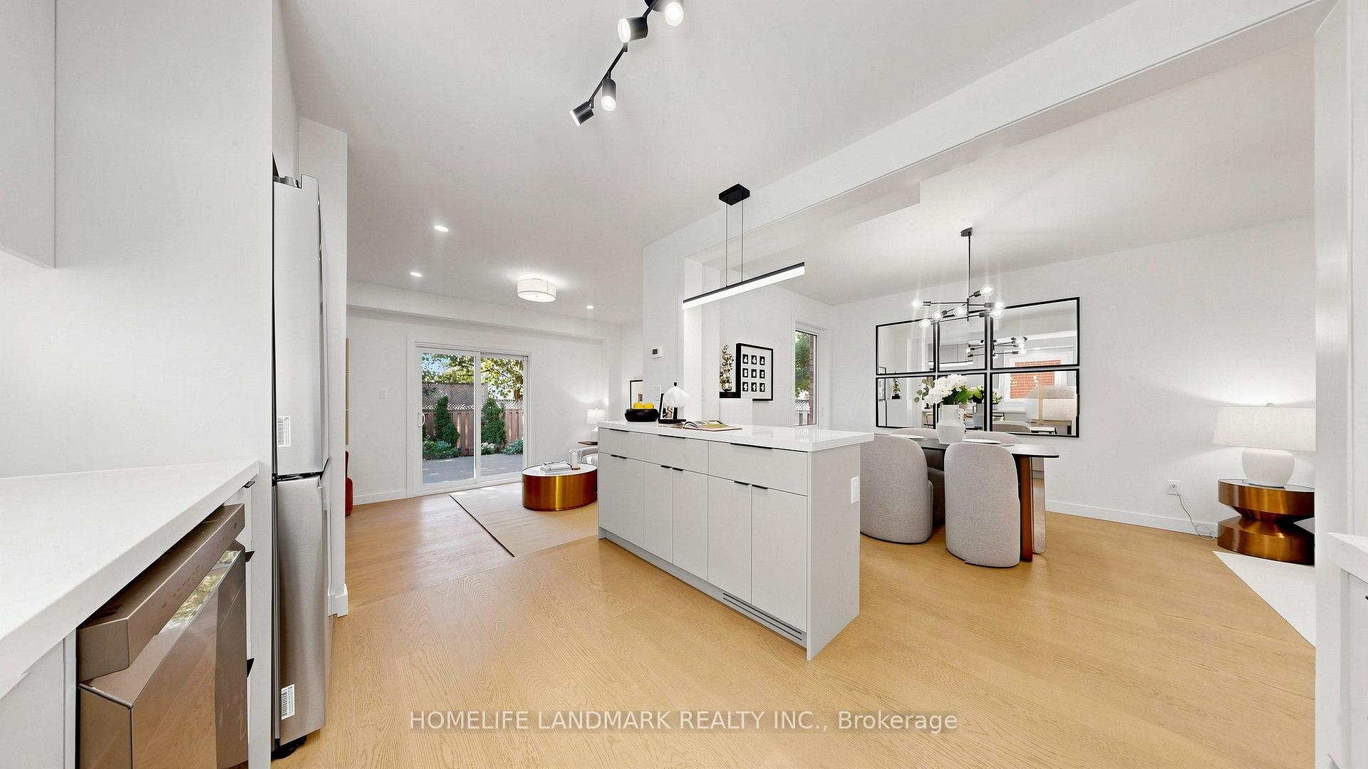 Photo 10 of 74 Dunsmore Crescent, Richmond Hill, Crosby — HOMEH