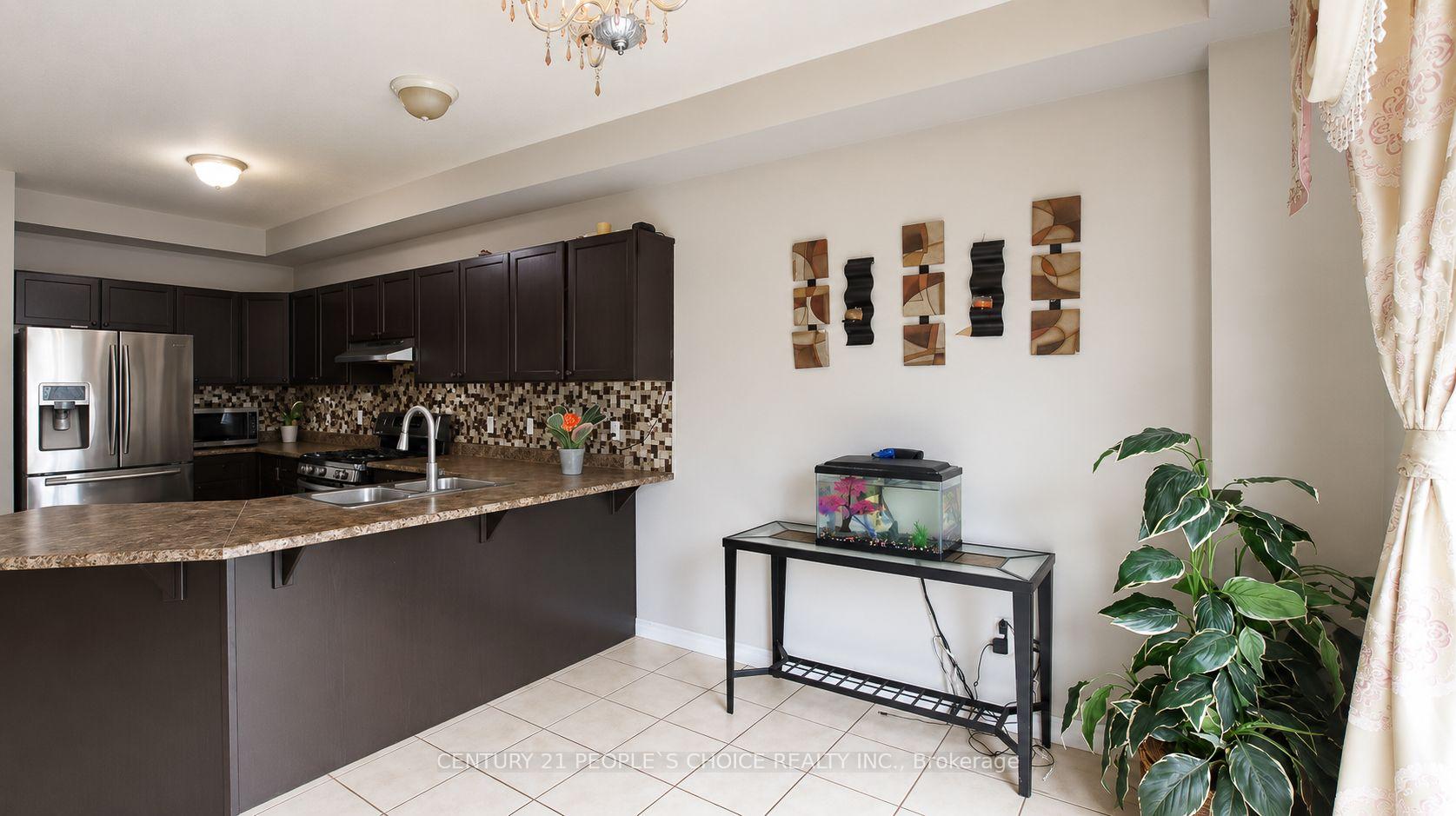 Photo 13 of 99 Timber Creek Crescent, Cambridge, Fiddlesticks — HOMEH