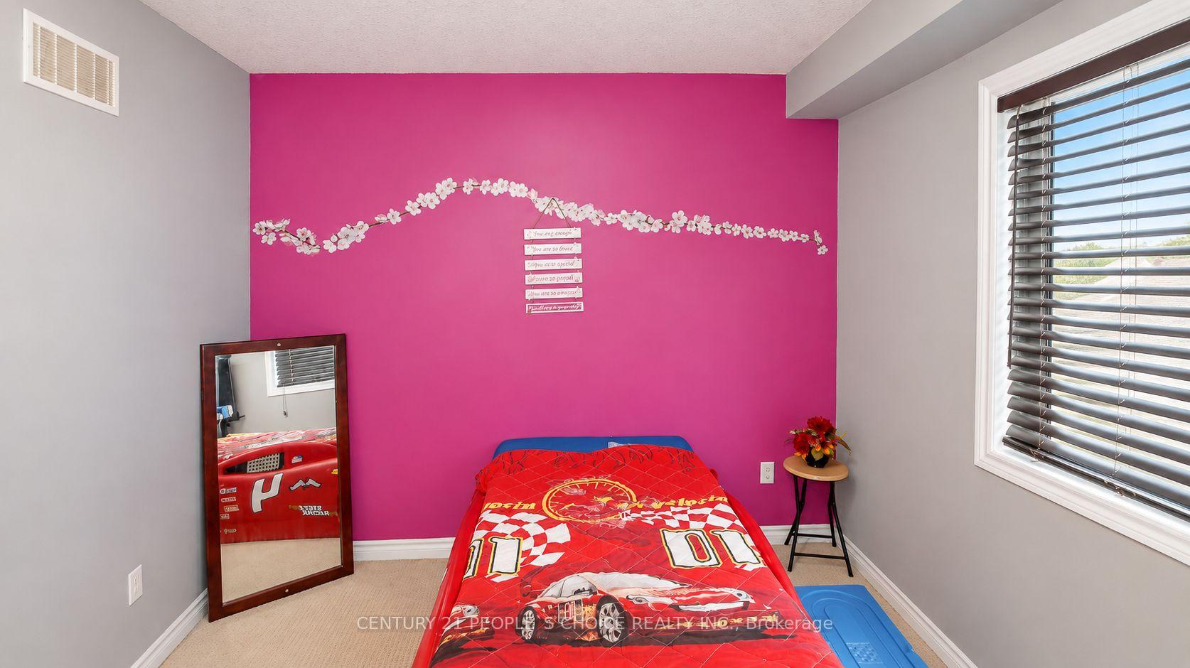 Photo 23 of 99 Timber Creek Crescent, Cambridge, Fiddlesticks — HOMEH