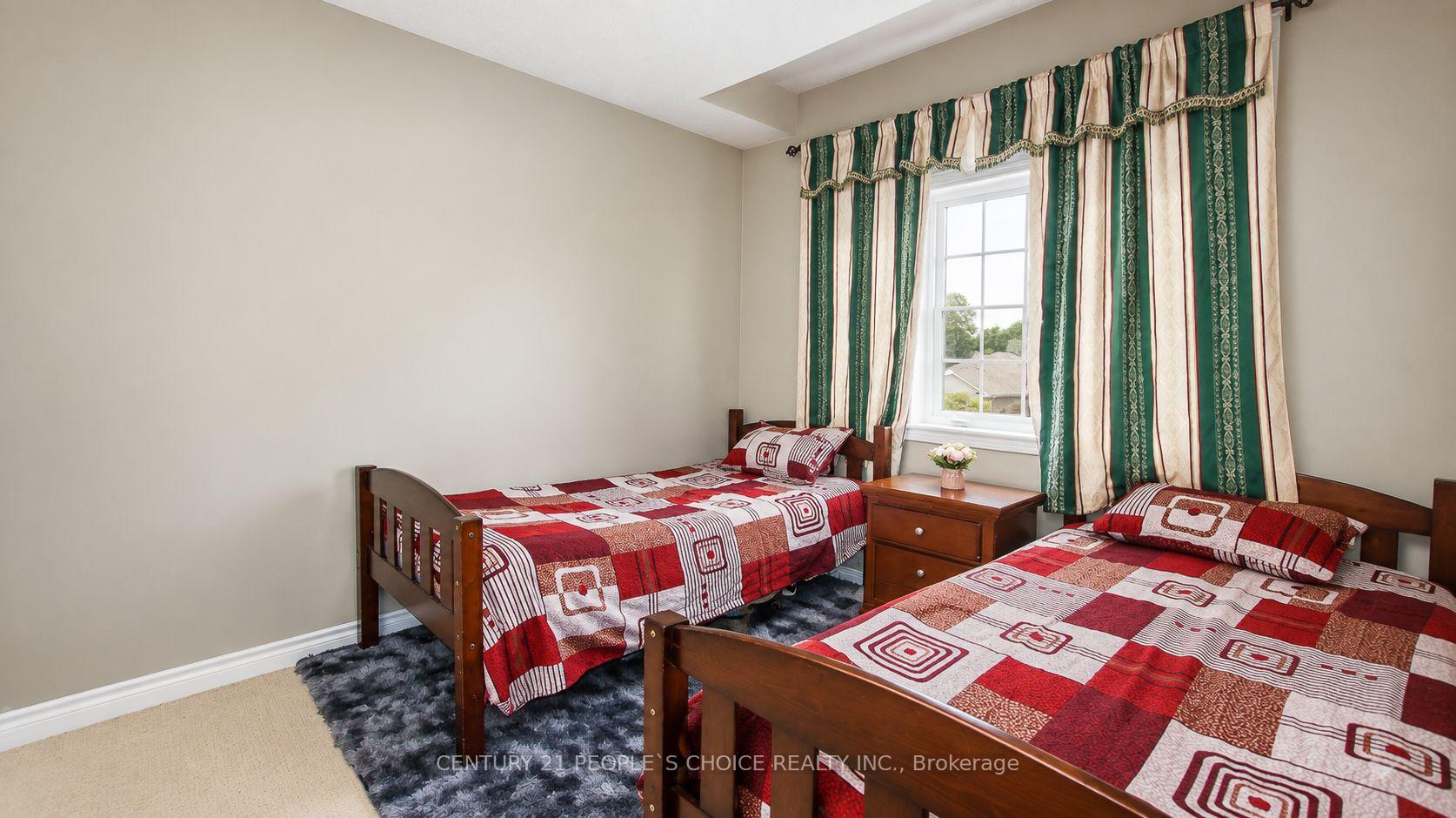 Photo 27 of 99 Timber Creek Crescent, Cambridge, Fiddlesticks — HOMEH
