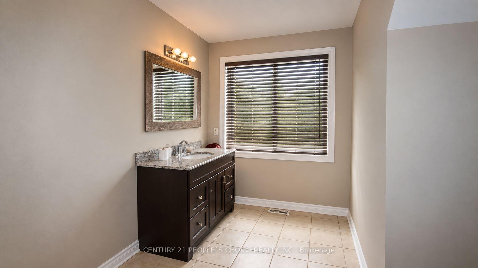 Photo 33 of 99 Timber Creek Crescent, Cambridge, Fiddlesticks — HOMEH