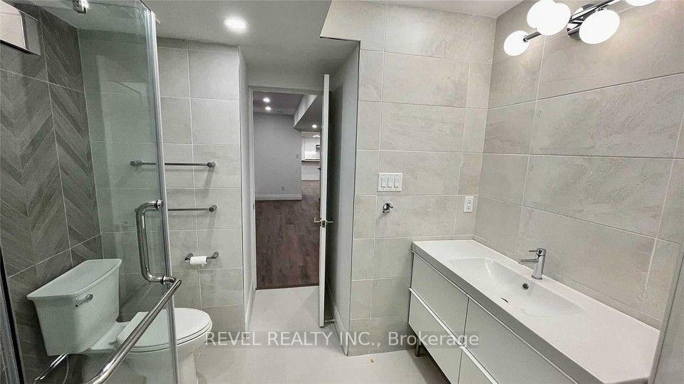 Photo 11 of Unit B, 48 Lansdowne Avenue, Toronto, Roncesvalles — HOMEH