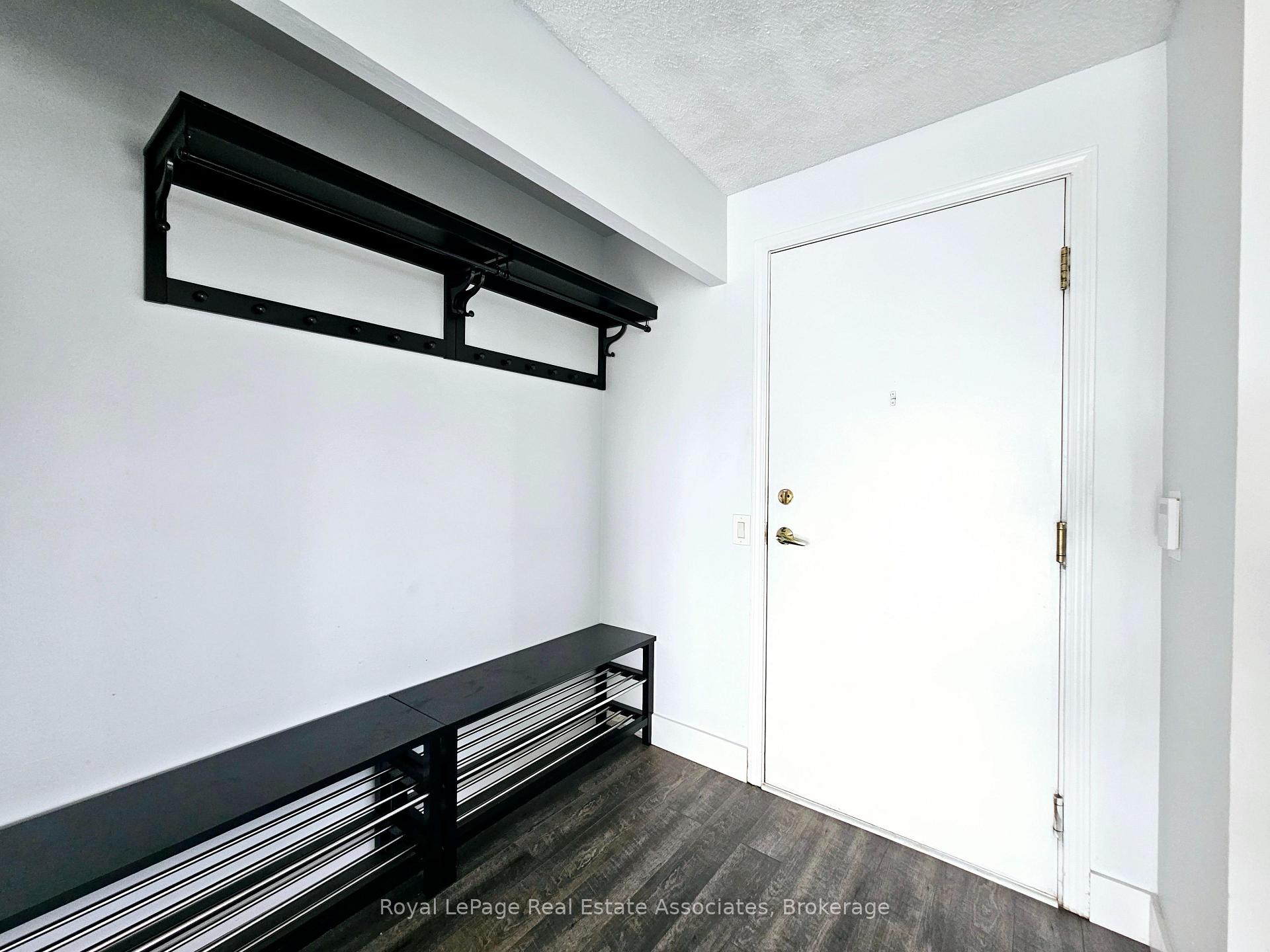 Photo 19 of Unit 2425, 25 Kingsbridge Garden Circle, Mississauga, Hurontario — HOMEH