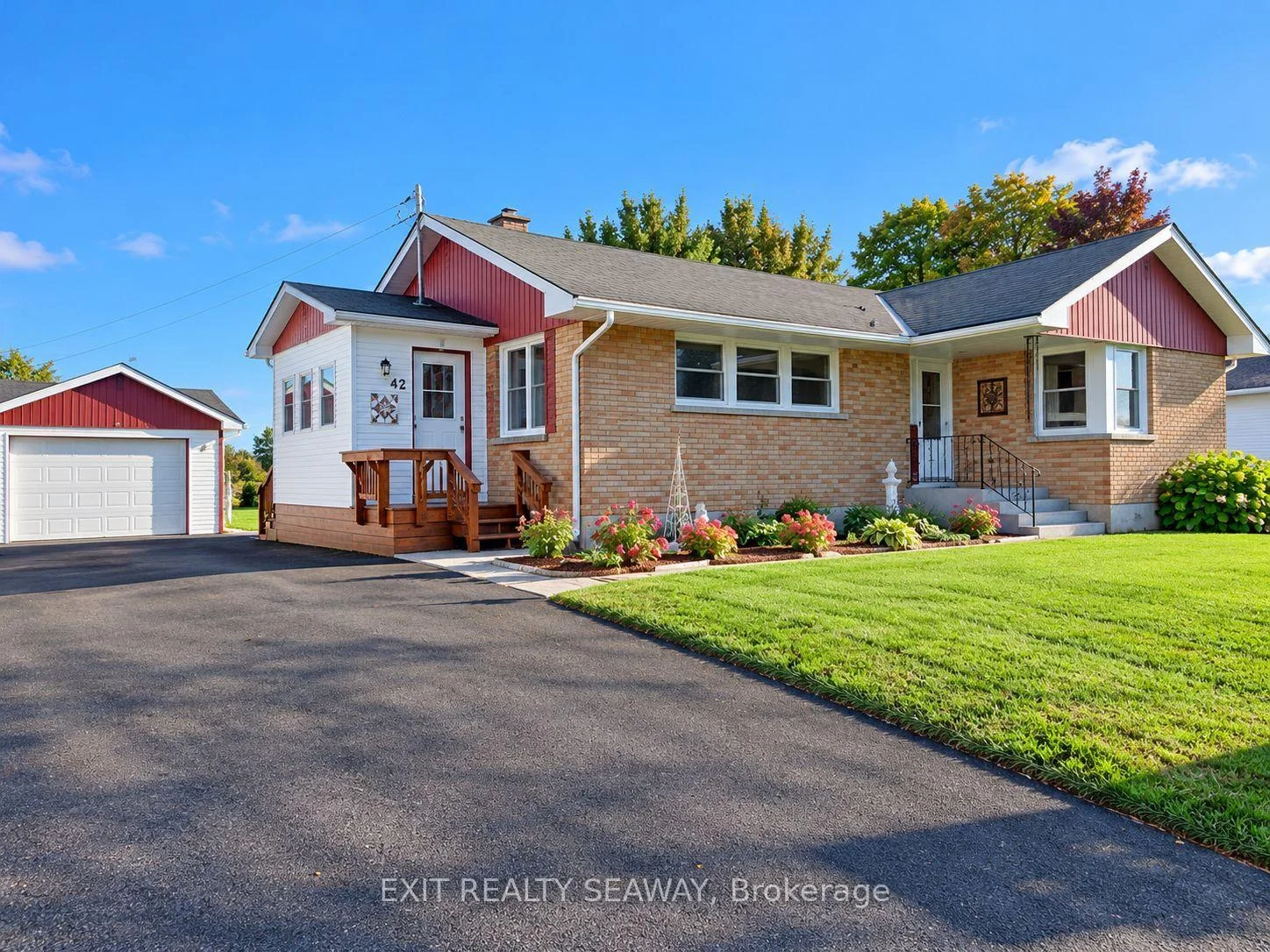 Photo of 42 Santa Cruz Drive