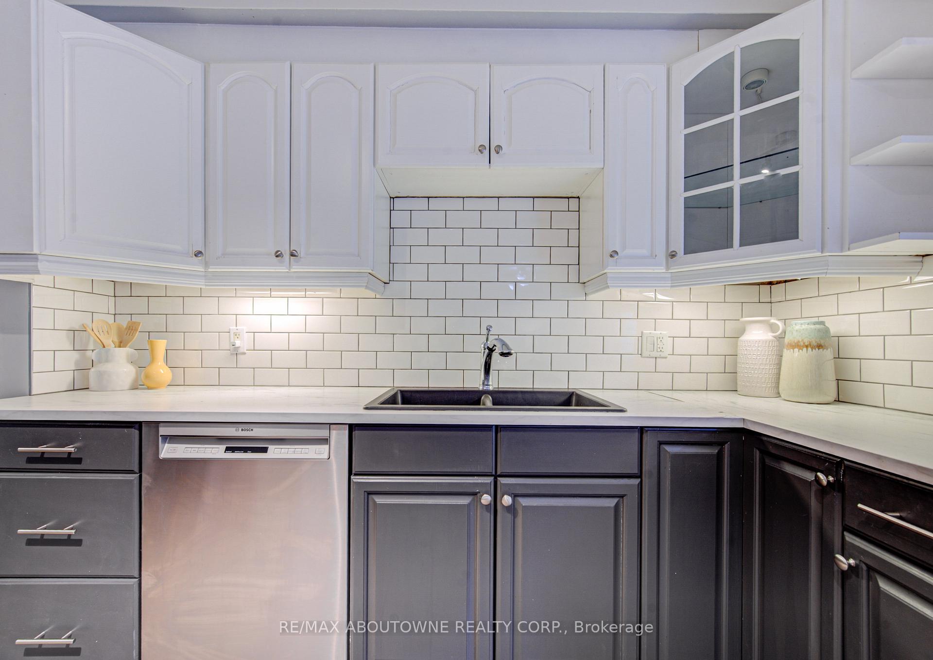 Photo 4 of 227 East 23rd Street, Hamilton, Eastmount — HOMEH