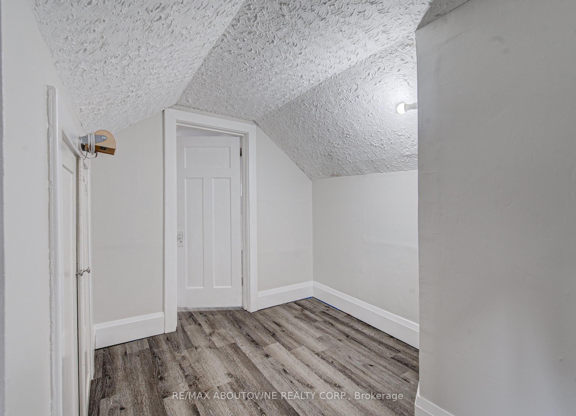 Photo 24 of 227 East 23rd Street, Hamilton, Eastmount — HOMEH