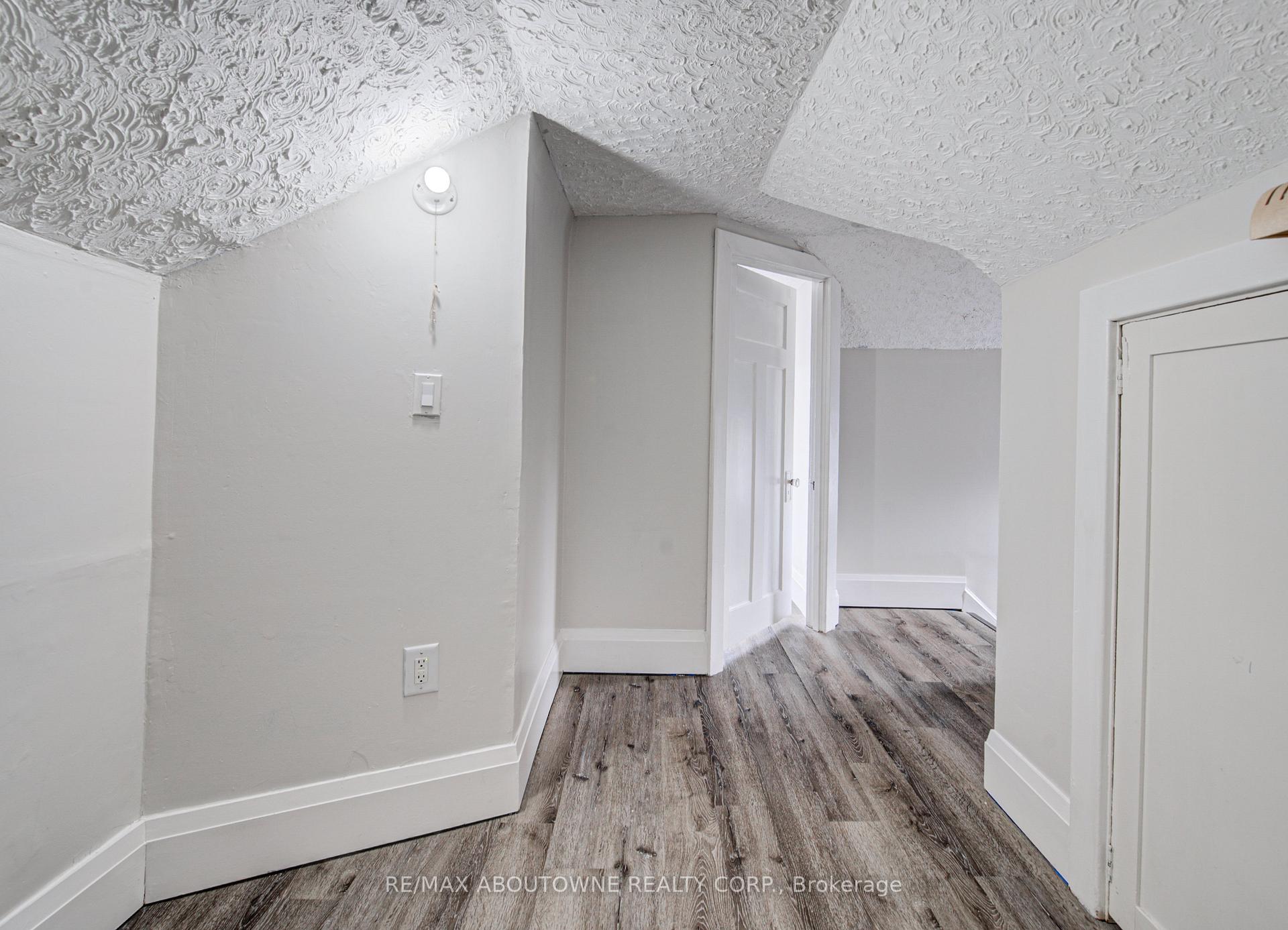 Photo 25 of 227 East 23rd Street, Hamilton, Eastmount — HOMEH