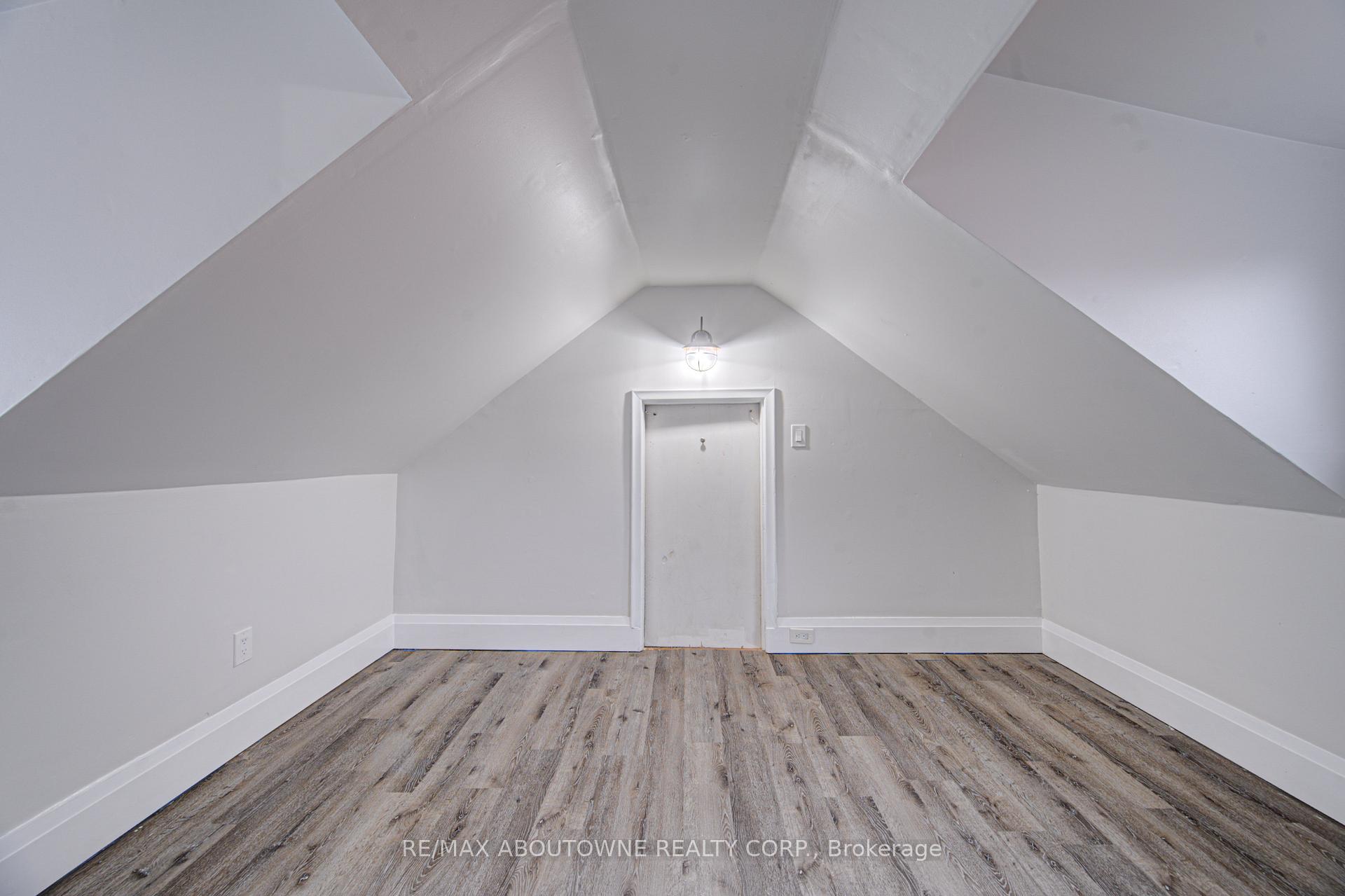 Photo 28 of 227 East 23rd Street, Hamilton, Eastmount — HOMEH