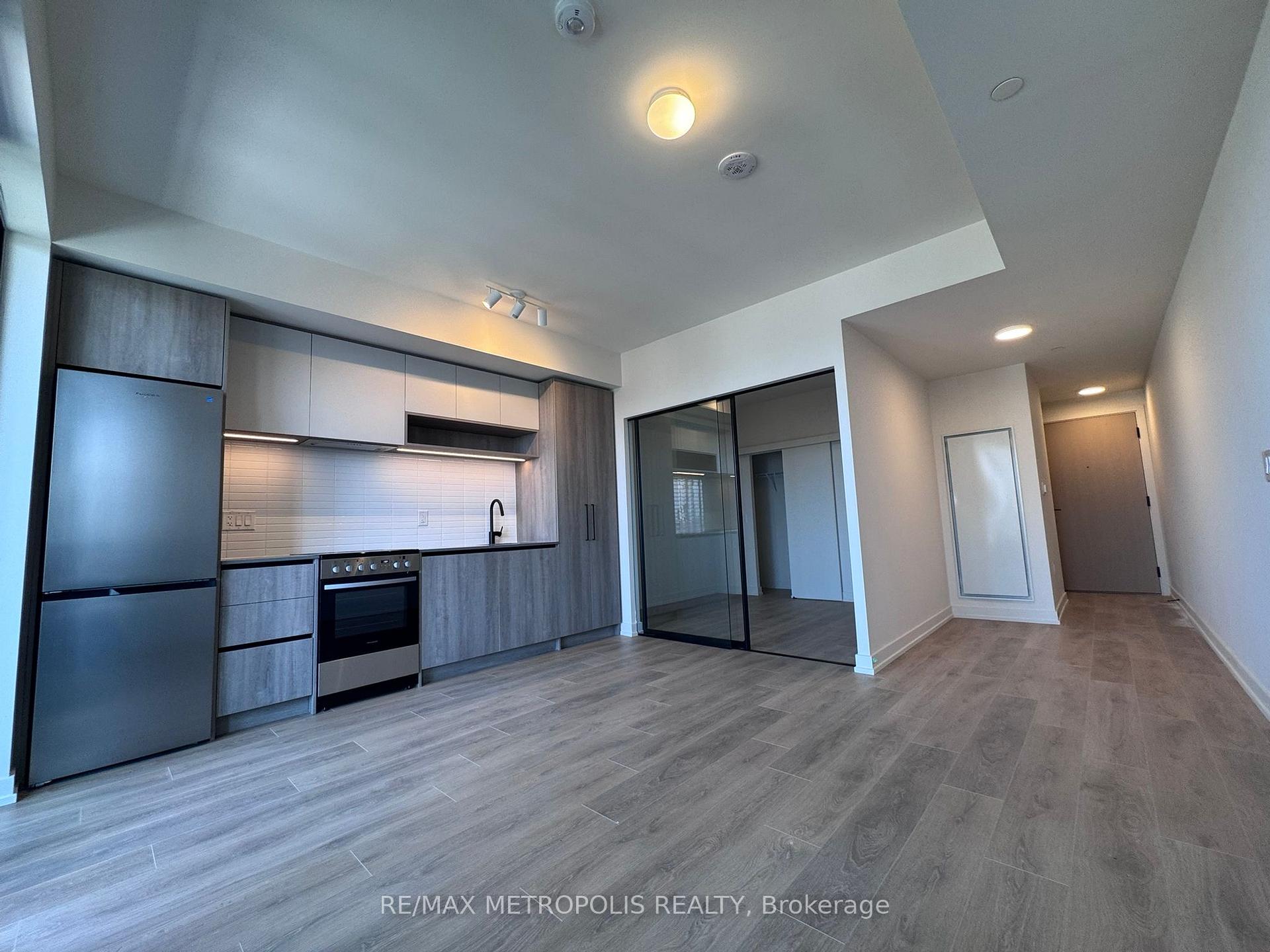 Photo 3 of Unit 1418, 181 Sterling Road, Toronto, Dufferin Grove — HOMEH