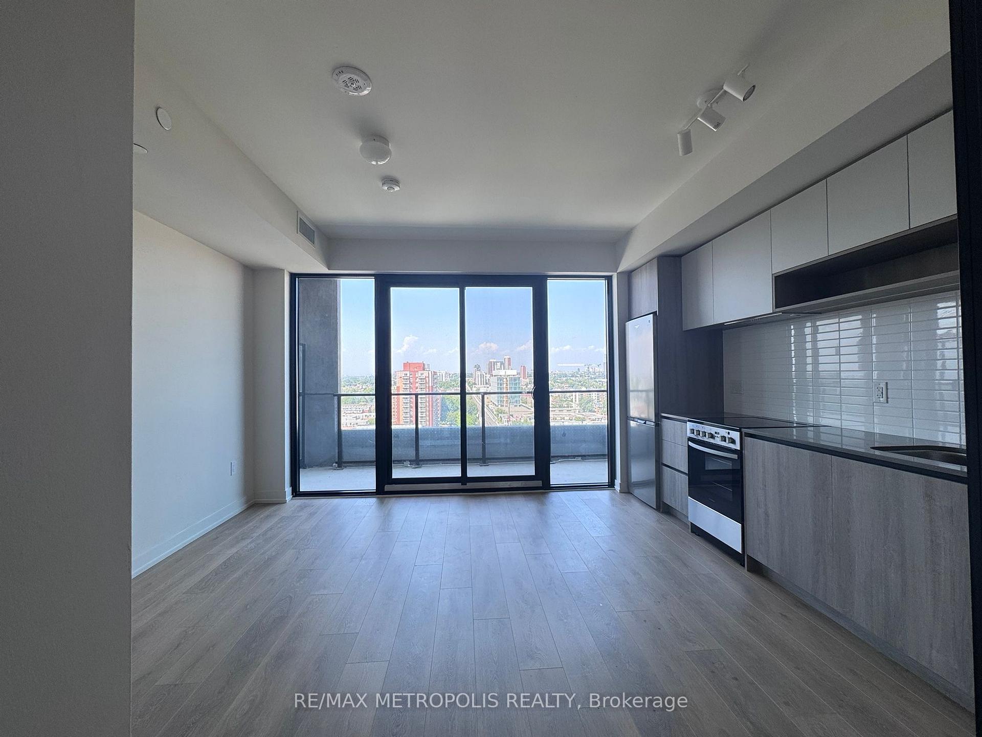 Photo 4 of Unit 1418, 181 Sterling Road, Toronto, Dufferin Grove — HOMEH