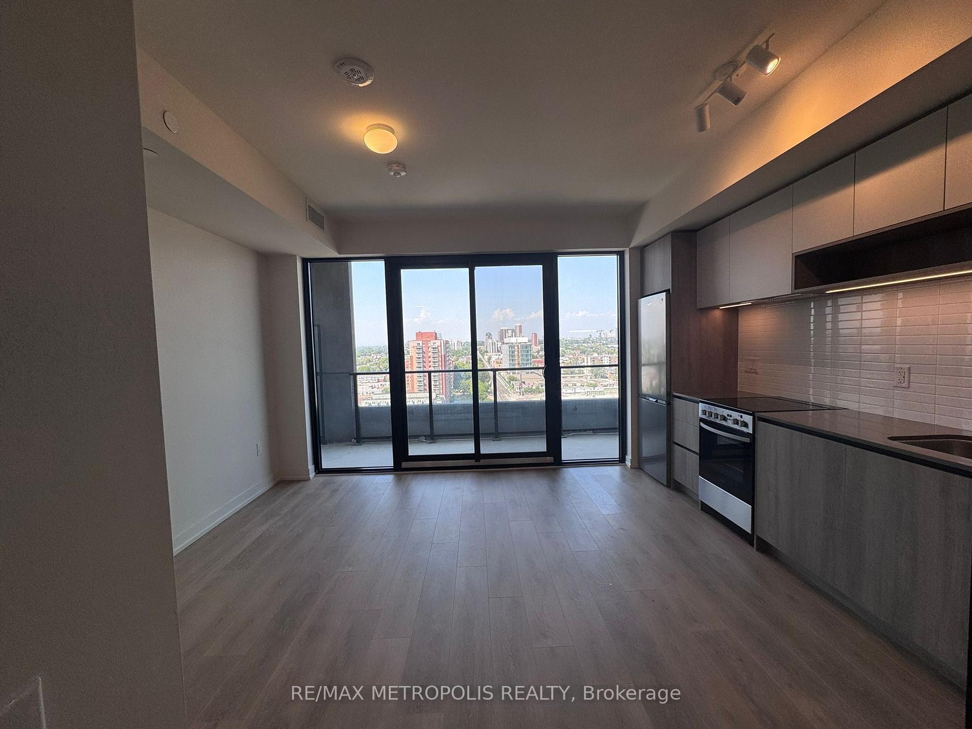 Photo 5 of Unit 1418, 181 Sterling Road, Toronto, Dufferin Grove — HOMEH