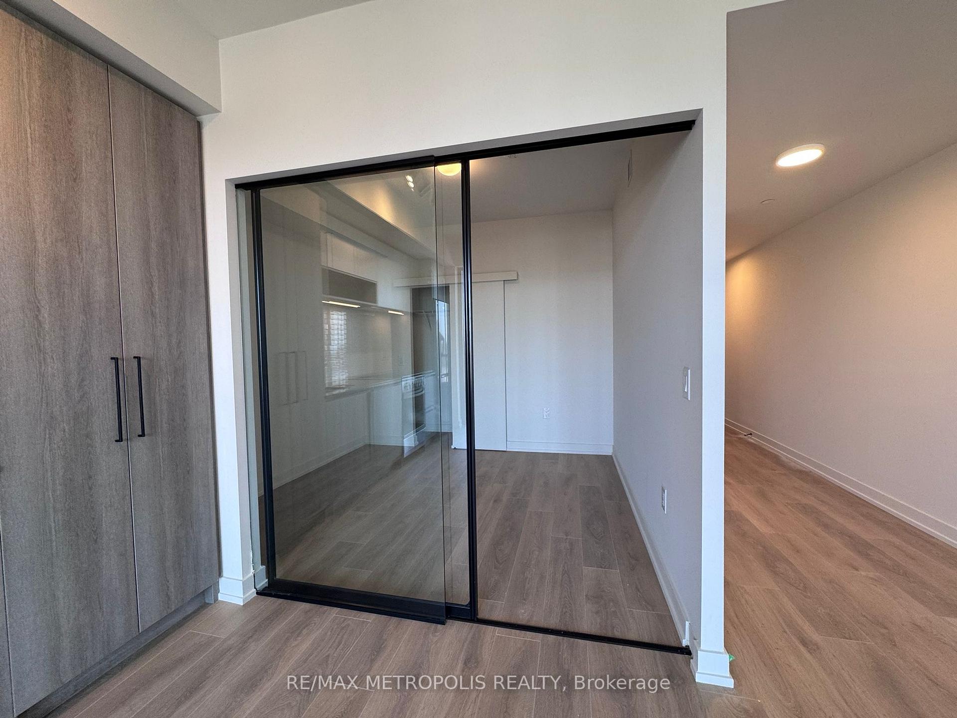Photo 6 of Unit 1418, 181 Sterling Road, Toronto, Dufferin Grove — HOMEH