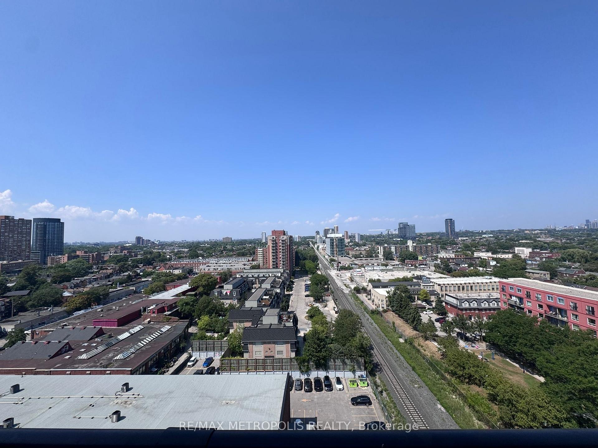 Photo 17 of Unit 1418, 181 Sterling Road, Toronto, Dufferin Grove — HOMEH