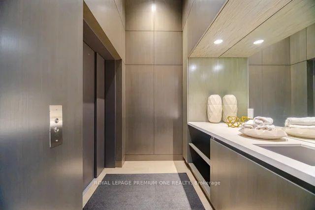 Photo 32 of Unit 3, 111 St Clair Avenue W, Toronto, Yonge-St. Clair — HOMEH