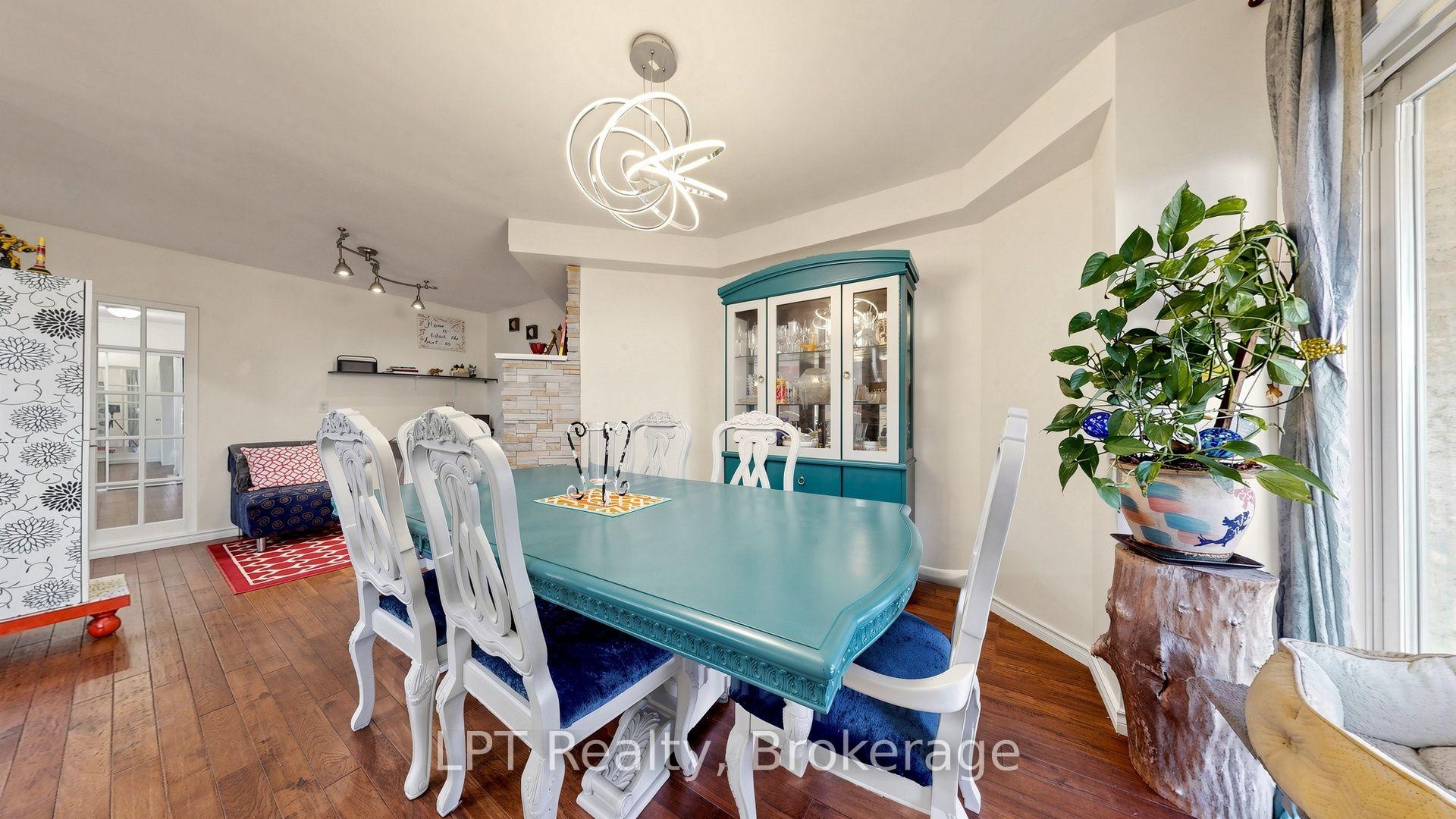 Photo 10 of 18 Tawn Crescent S, Ajax, Central — HOMEH