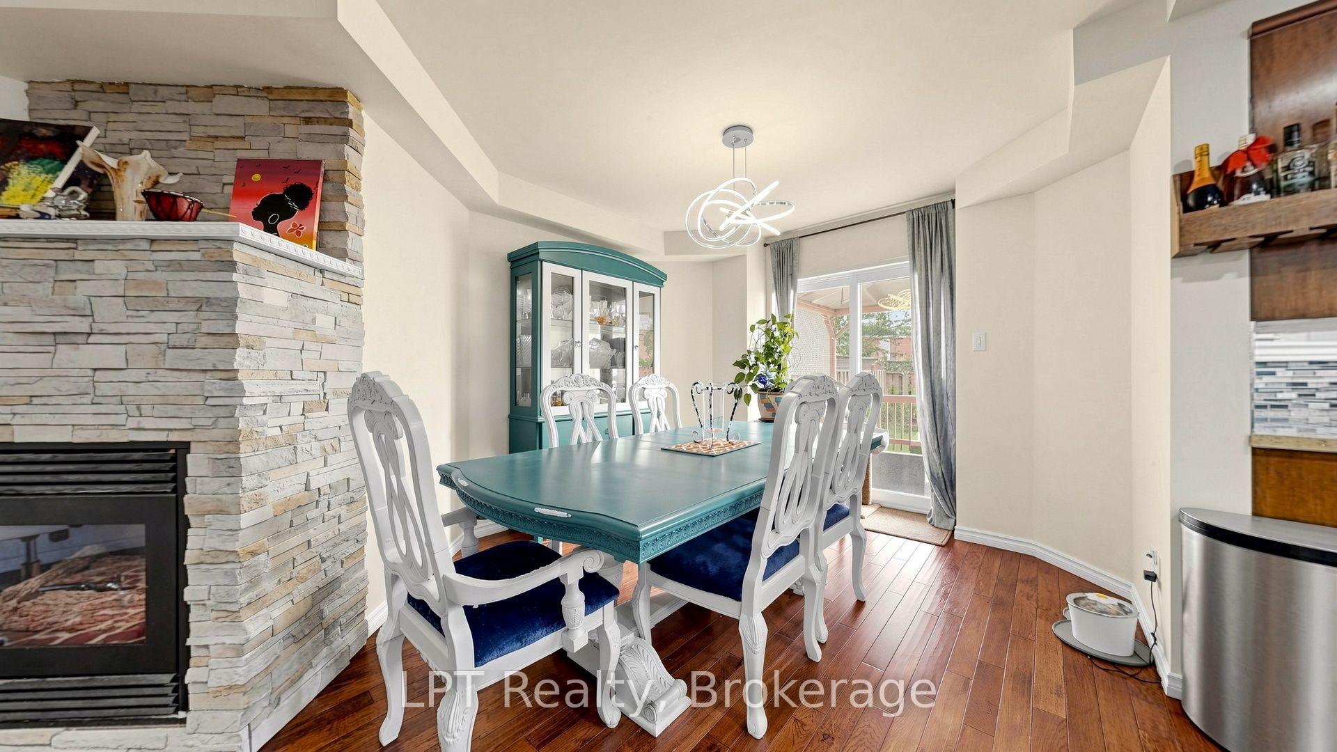 Photo 11 of 18 Tawn Crescent S, Ajax, Central — HOMEH