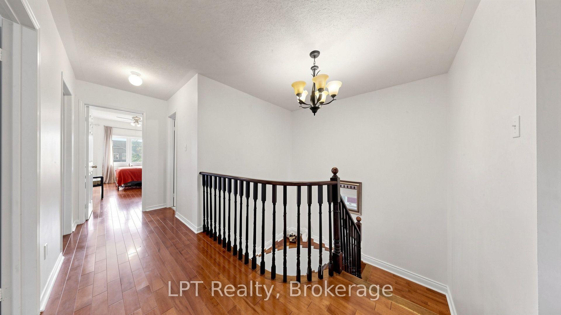 Photo 15 of 18 Tawn Crescent S, Ajax, Central — HOMEH