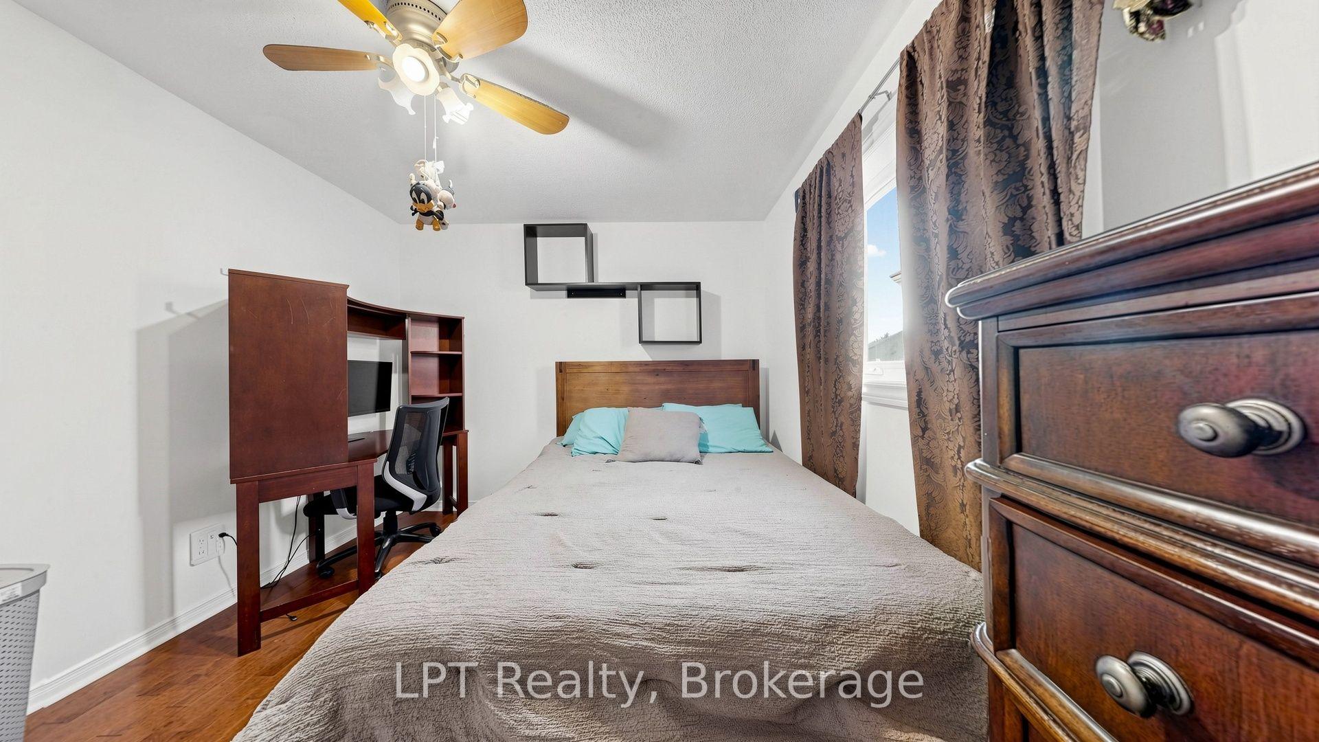 Photo 21 of 18 Tawn Crescent S, Ajax, Central — HOMEH