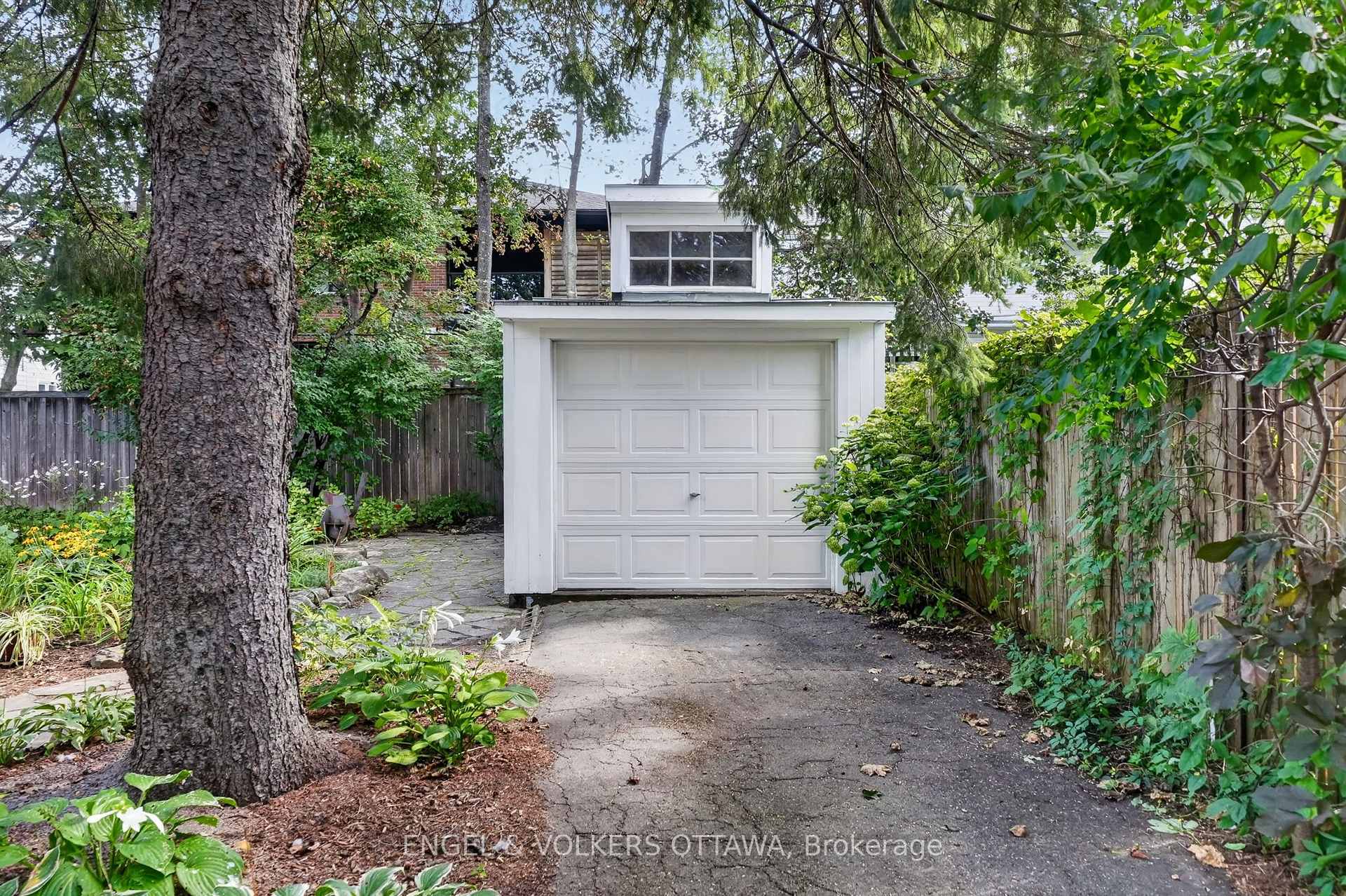 Photo 3 of 459 Highland Avenue, Ottawa, McKellar/Highland — HOMEH
