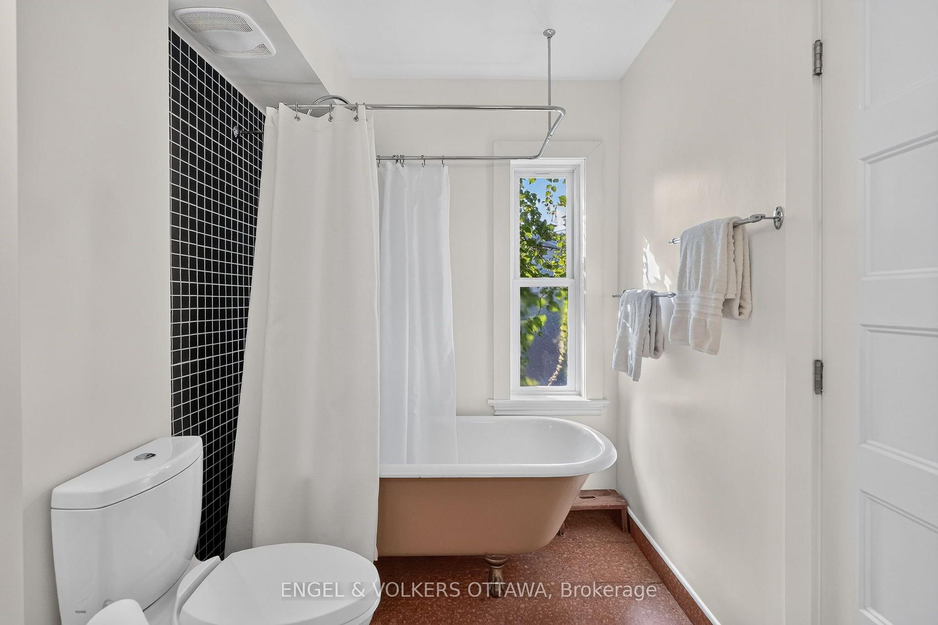 Photo 16 of 459 Highland Avenue, Ottawa, McKellar/Highland — HOMEH