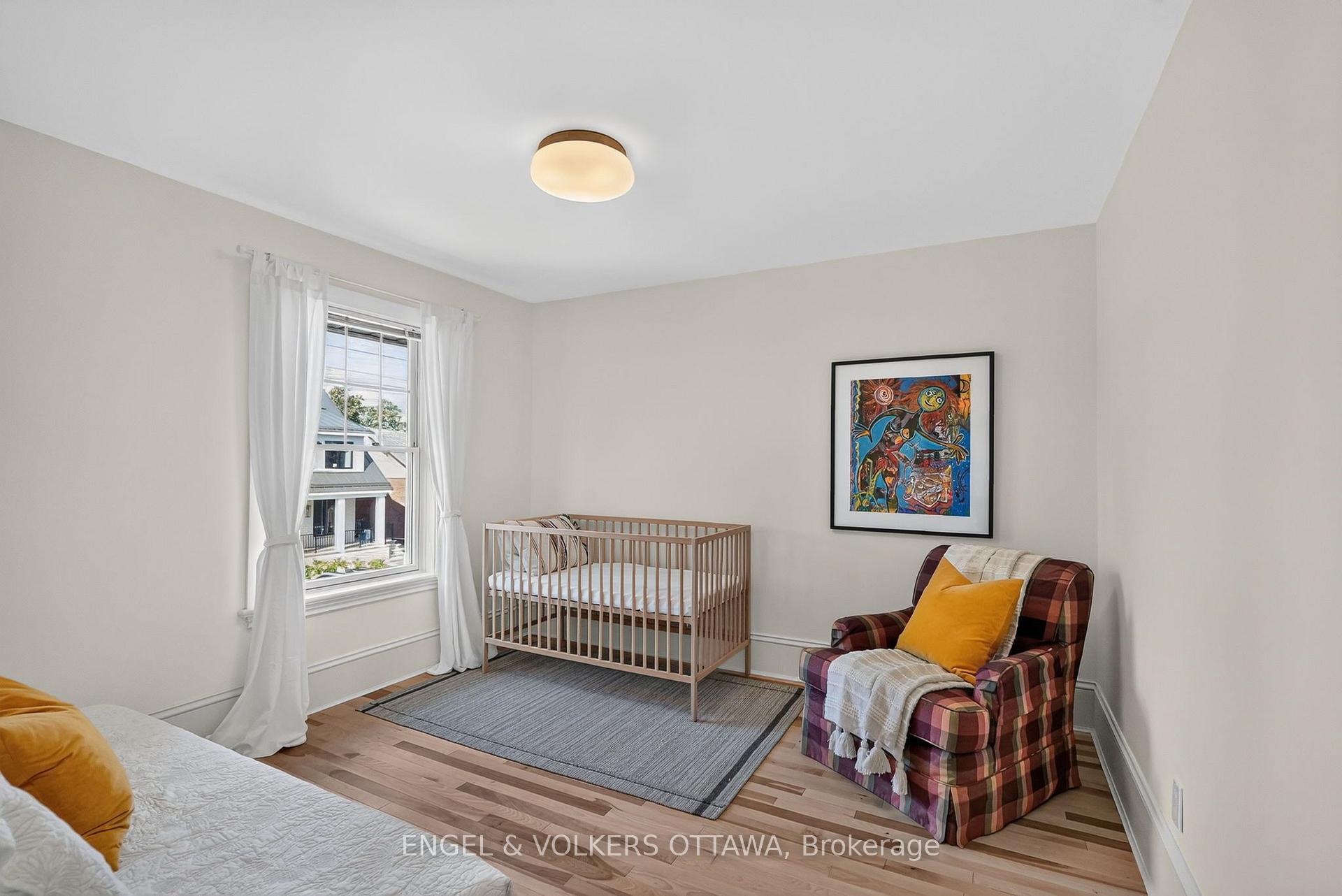 Photo 18 of 459 Highland Avenue, Ottawa, McKellar/Highland — HOMEH