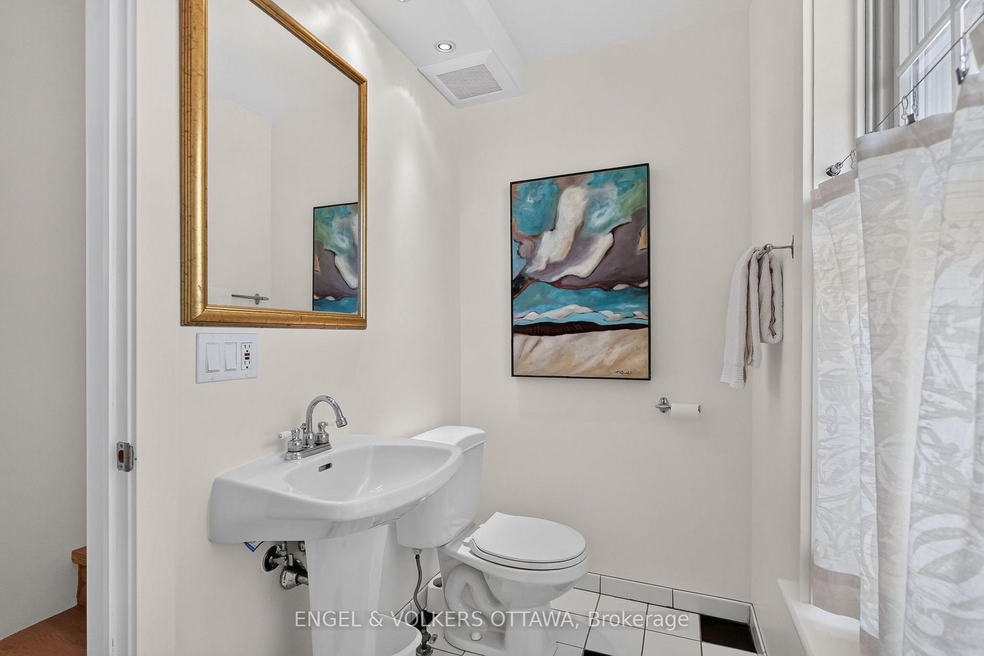 Photo 19 of 459 Highland Avenue, Ottawa, McKellar/Highland — HOMEH