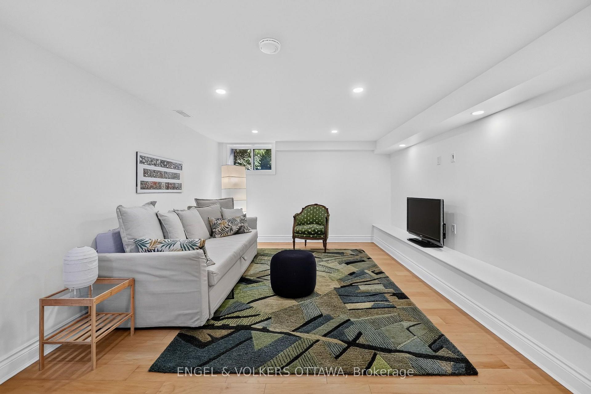 Photo 25 of 459 Highland Avenue, Ottawa, McKellar/Highland — HOMEH